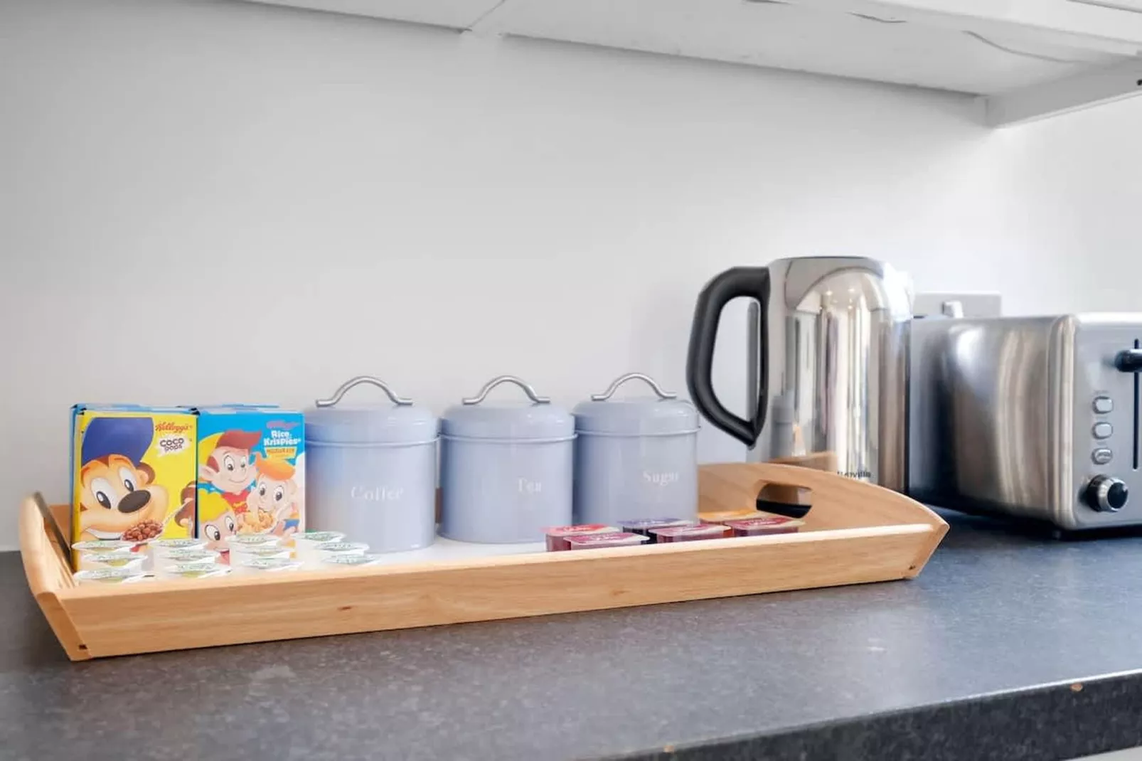 KT2 Gibbon Rd 94-Sfeer