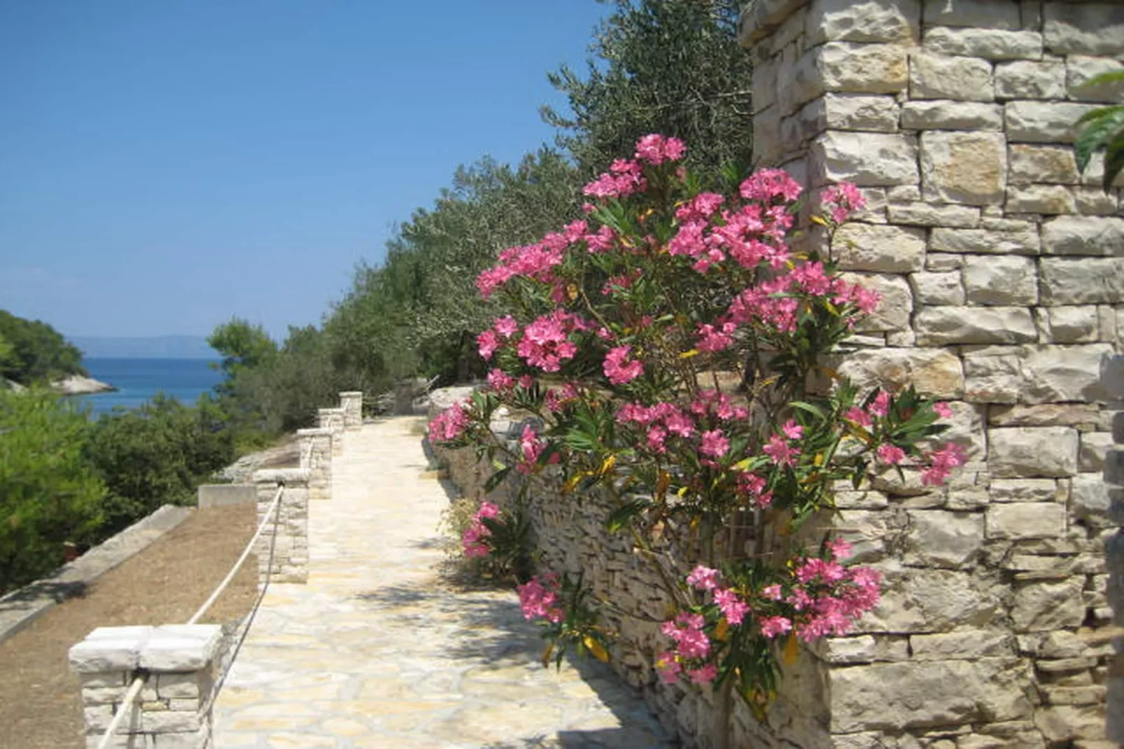 Stone House Mia - Two Bedroom Stone House with Terrace and Sea View-Buitenlucht