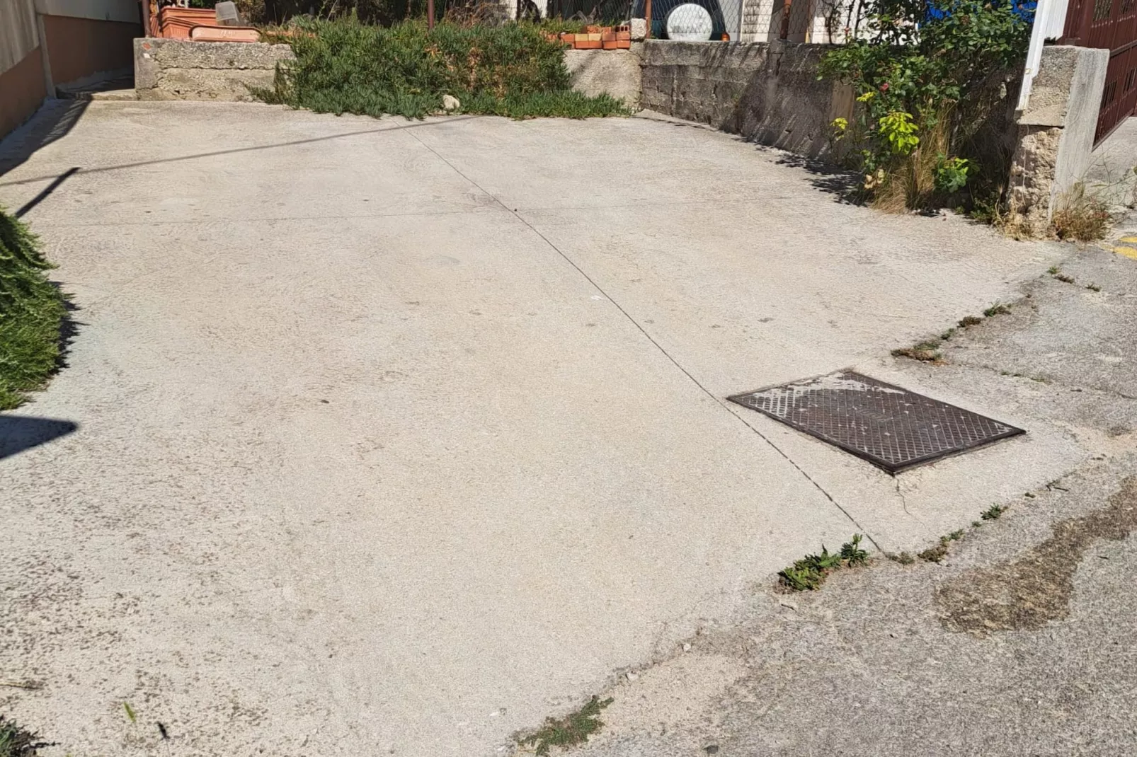 Apartment Marko (ST) - Three Bedroom Apartment with Balcony and Garden View-Uitzicht