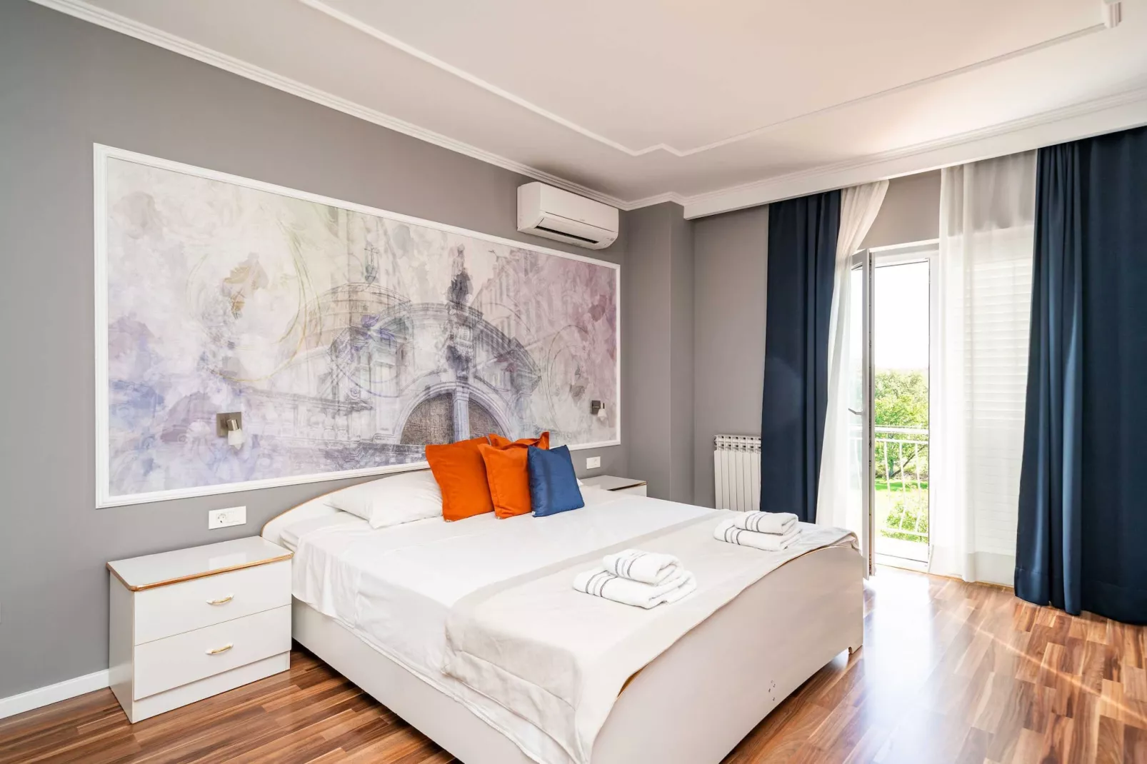 Holiday Home Trojković- Four Bedroom Holiday Home with Terrace and Swimming Pool-Slaapkamer