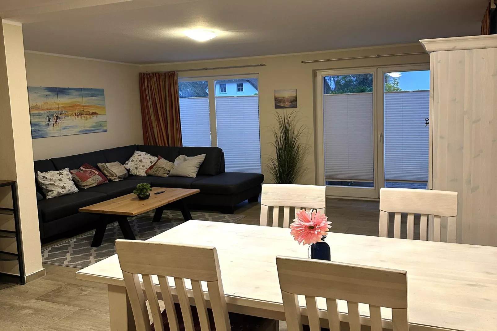 Doppelhaushälfte Dünenrose Glowe-DHH Dünenrose-Woonkamer