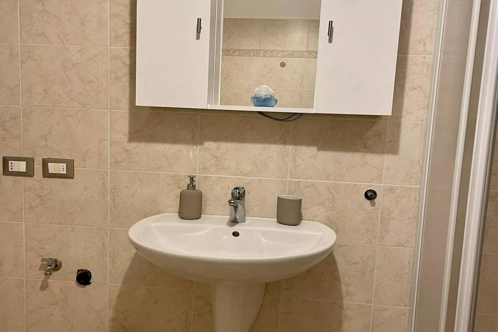 Landman Apartment-Badkamer