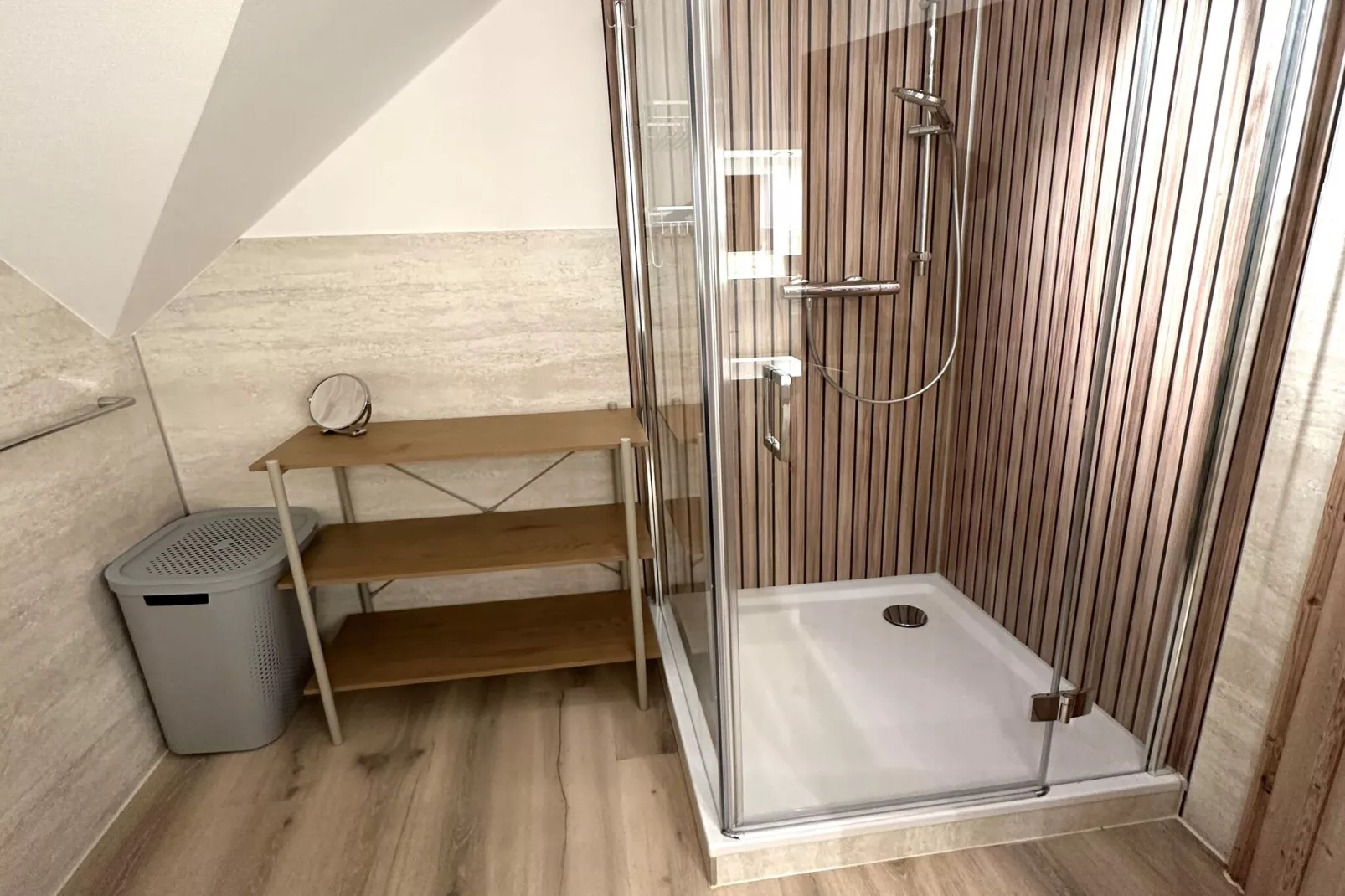 Doppelhaushälfte Dünenrose Glowe-DHH Dünenrose-Badkamer