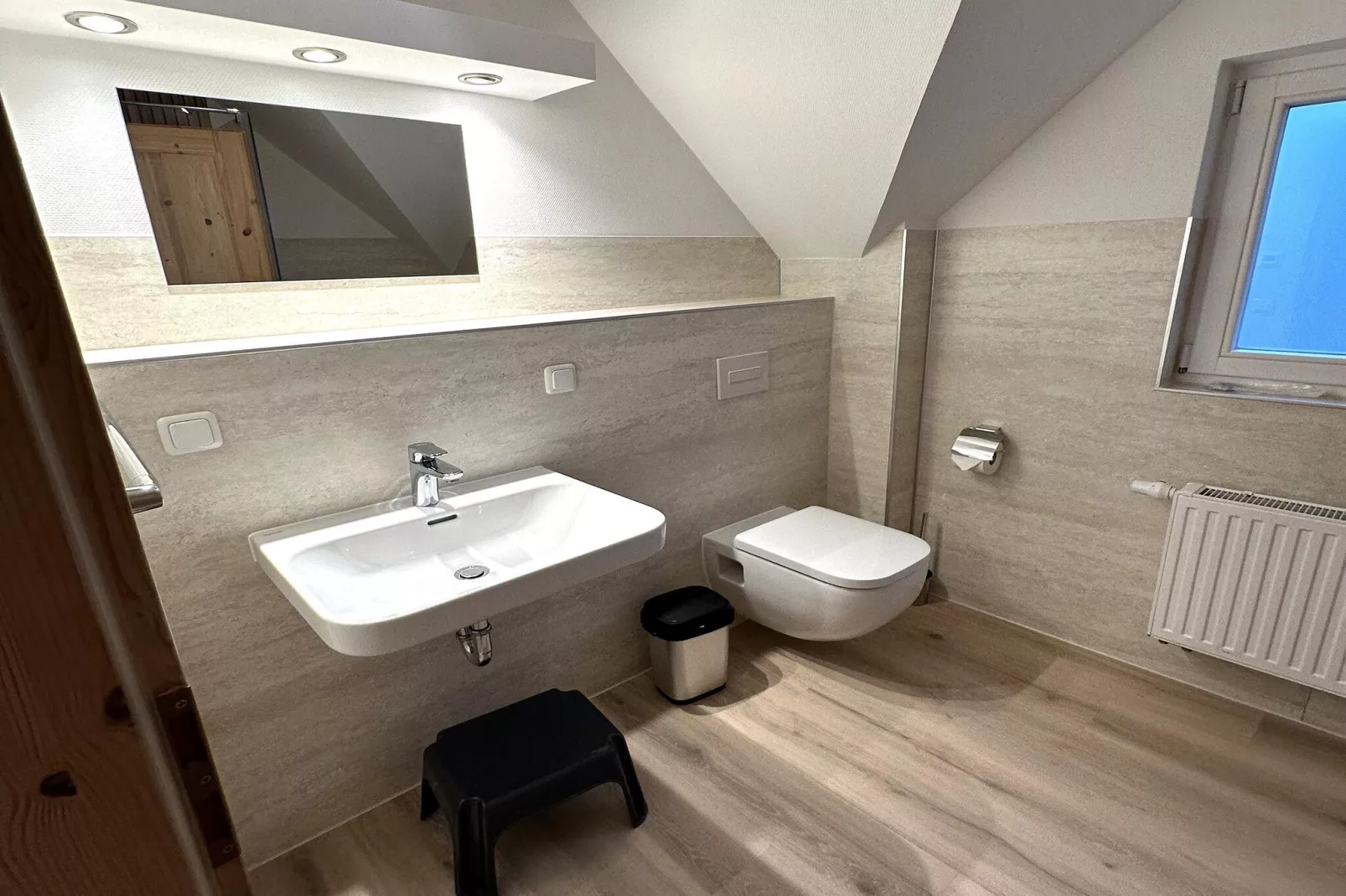 Doppelhaushälfte Dünenrose Glowe-DHH Dünenrose-Badkamer