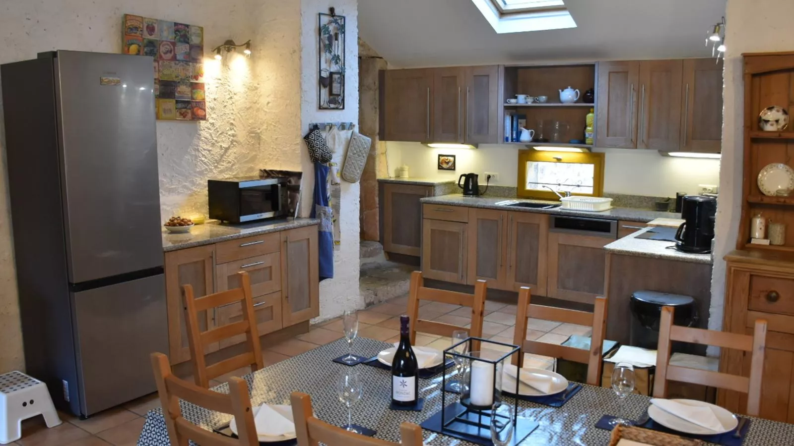 Maison Sauveterre-Eetkamer