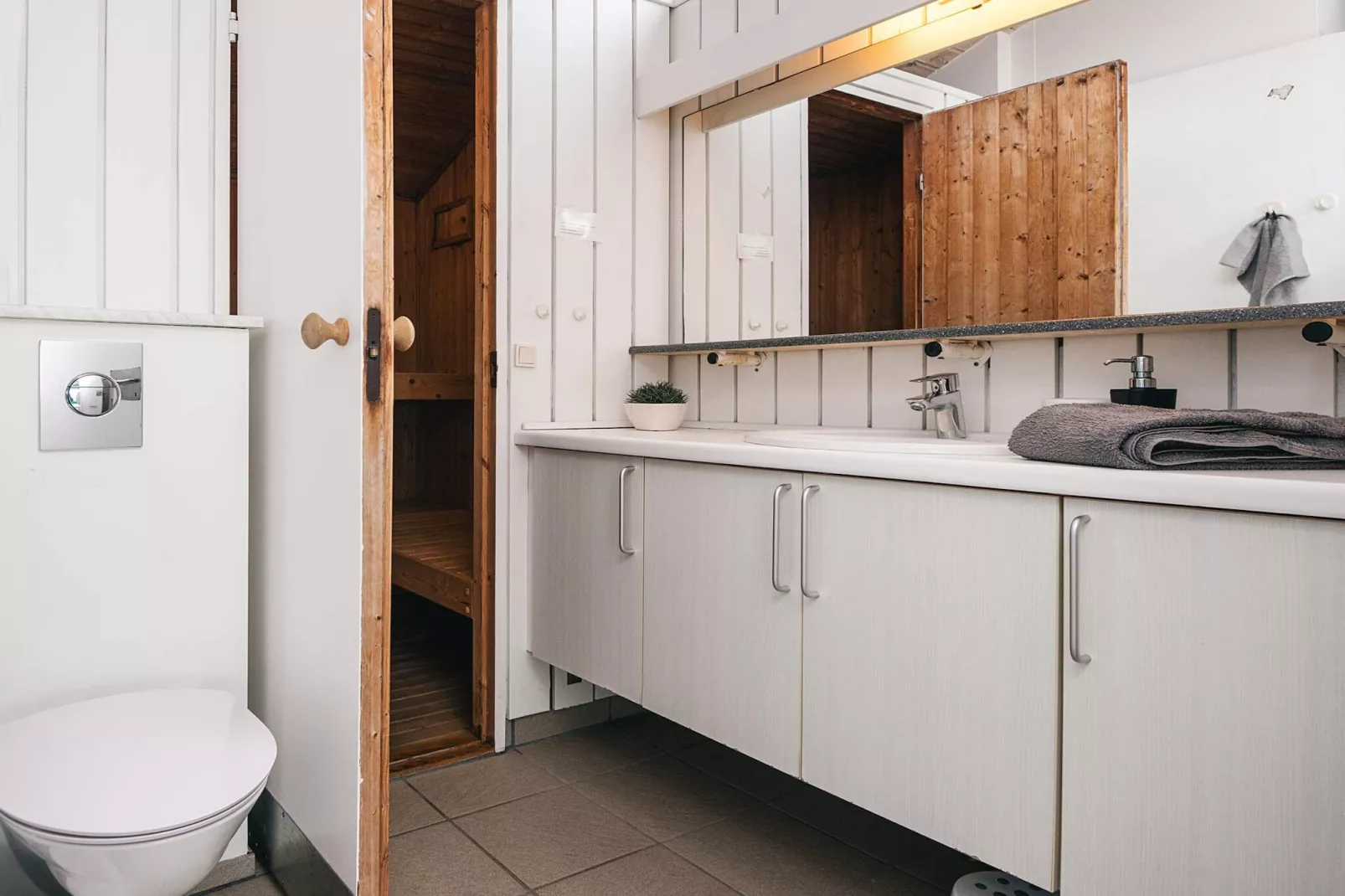 Panoramisch toevluchtsoord in Ebeltoft -- By Traum Ferienwohnungen-Binnen