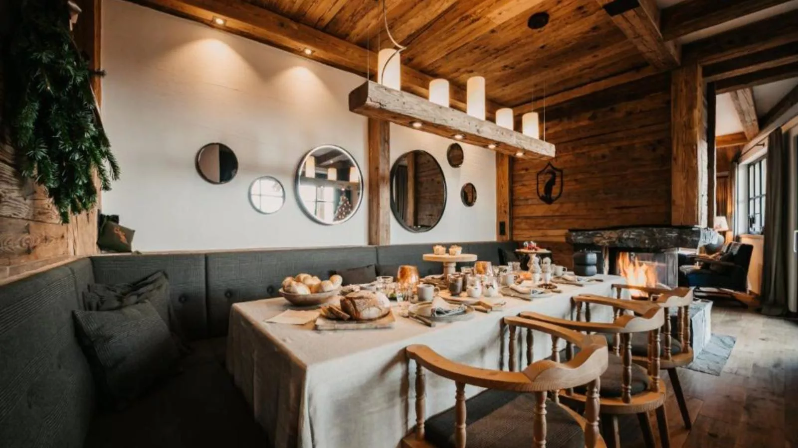 Lodge of Joy-Eetkamer