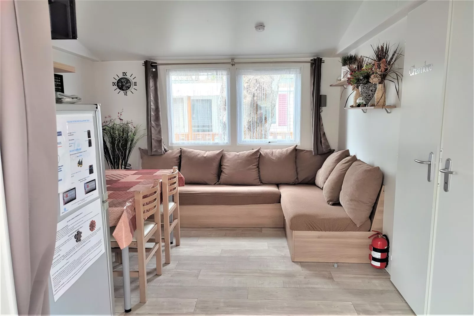 Mobil-home 6 pax-Woonkamer