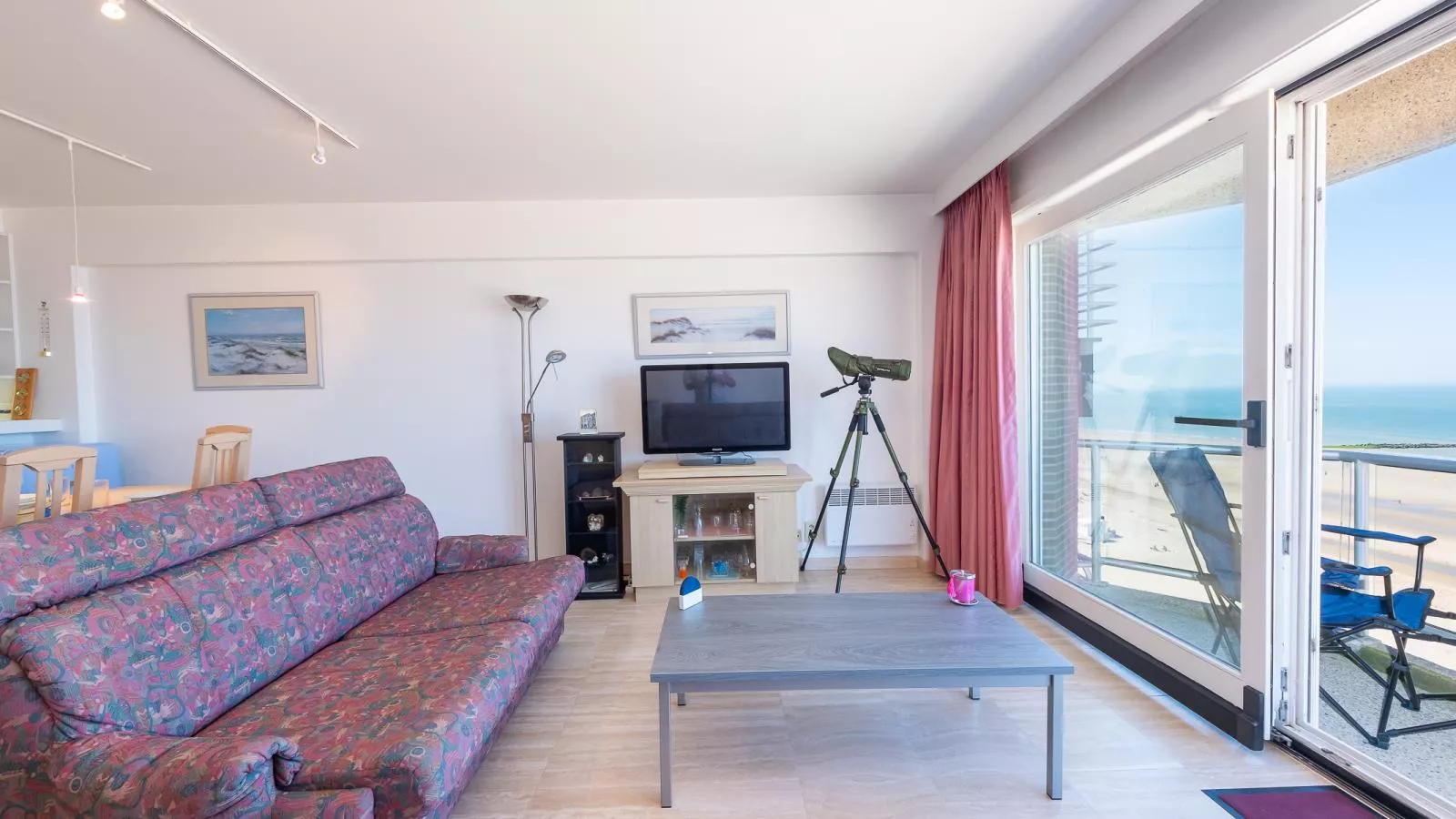 Mistral - 0801 + box 22 (Sunfield)