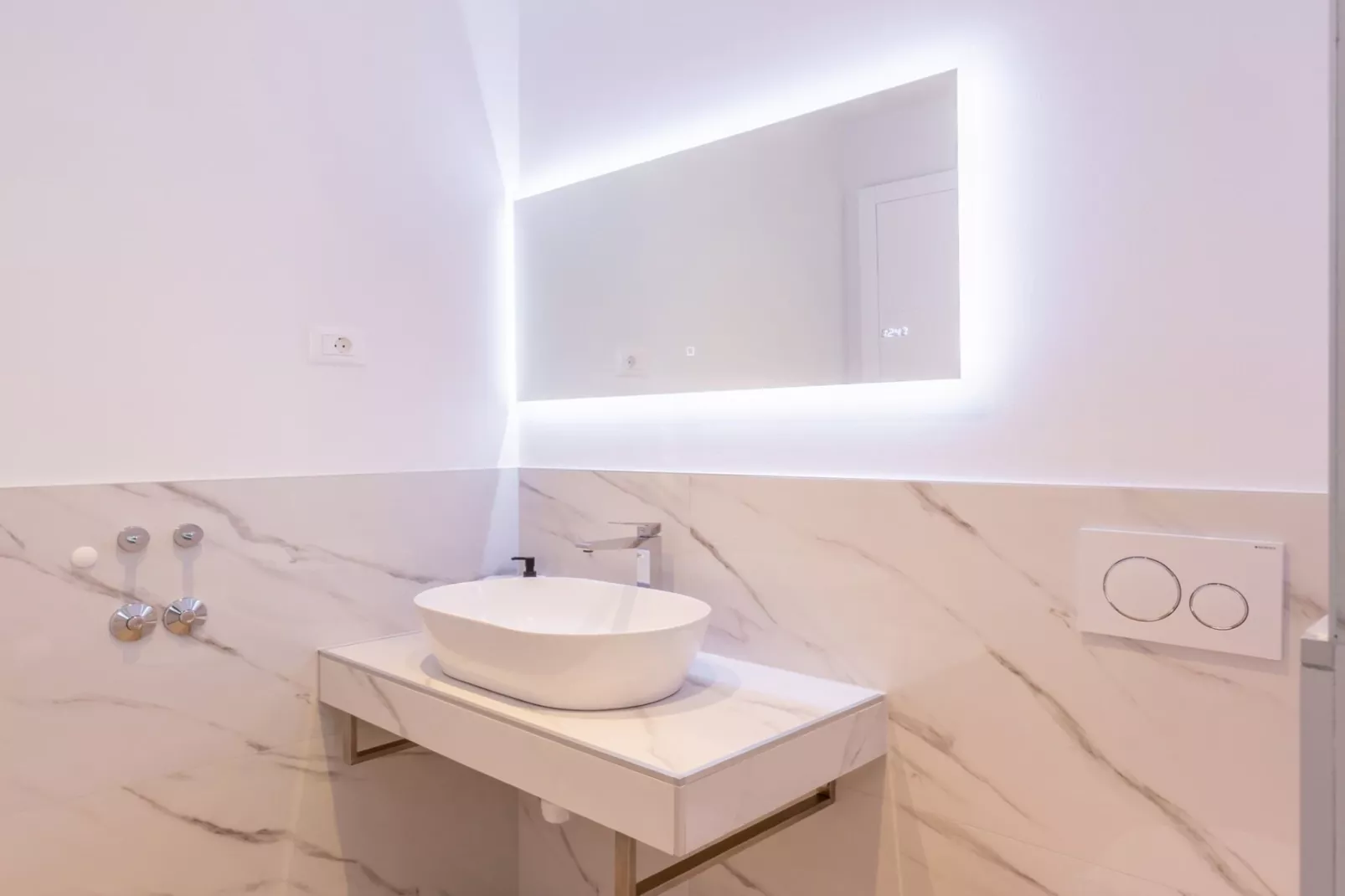 Villa Bonce - Five Bedroom Villa with Private Swimming Pool - Badkamer