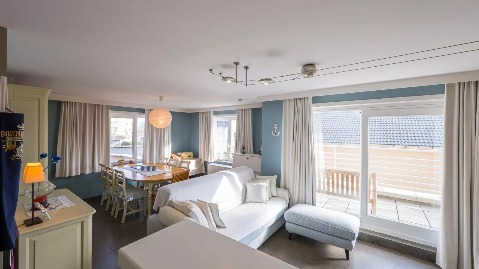 Four Seven  - 0102 + box 1