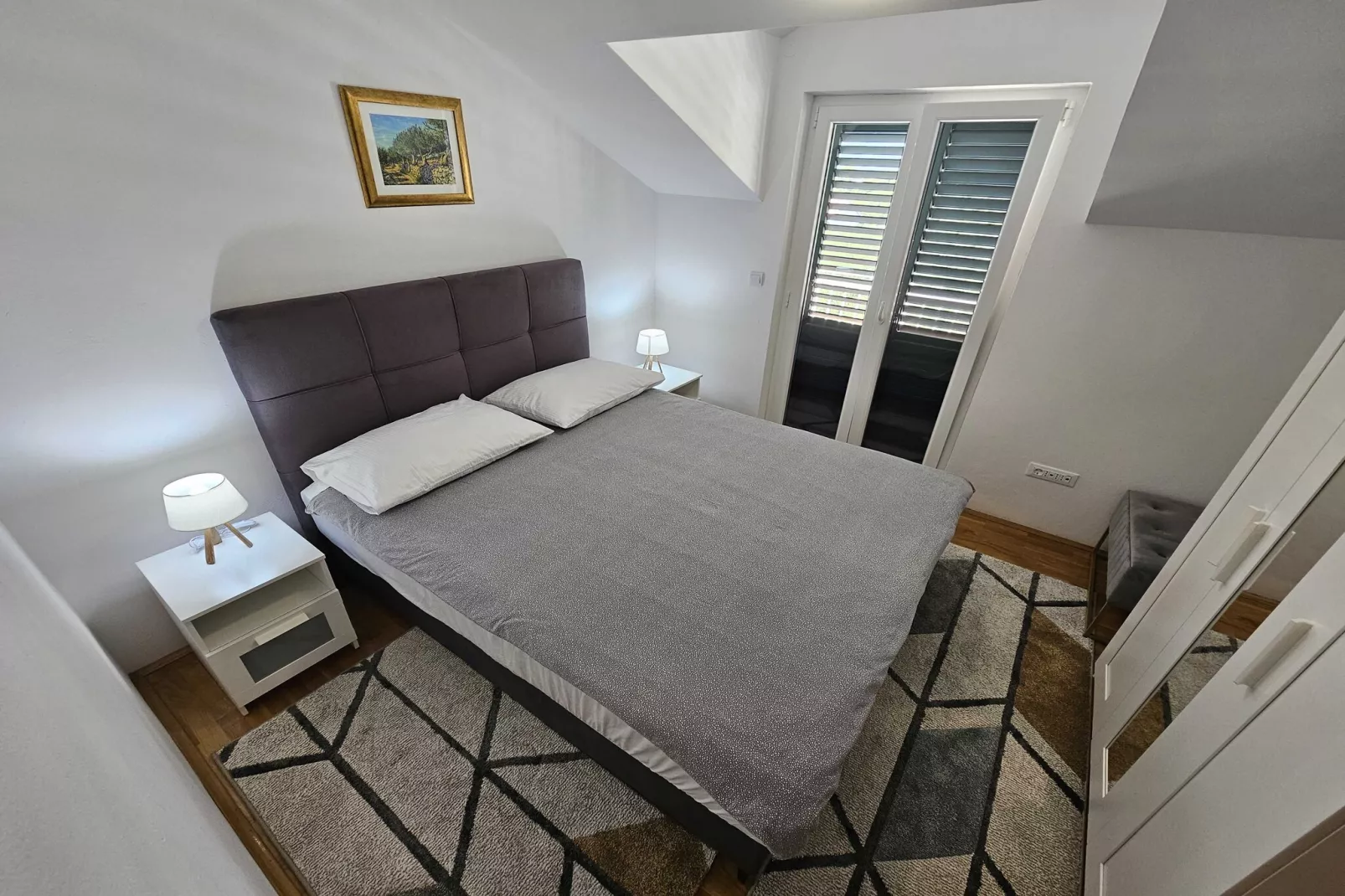 Apartment Kola - Two Bedroom Apartment with Balcony and Sea View (2) - Slaapkamer