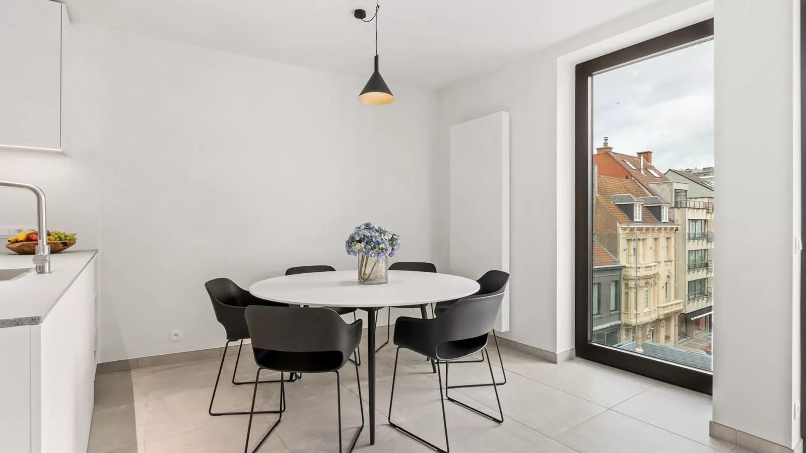 Maple Leaf - 03.02 + garage-Woonkamer