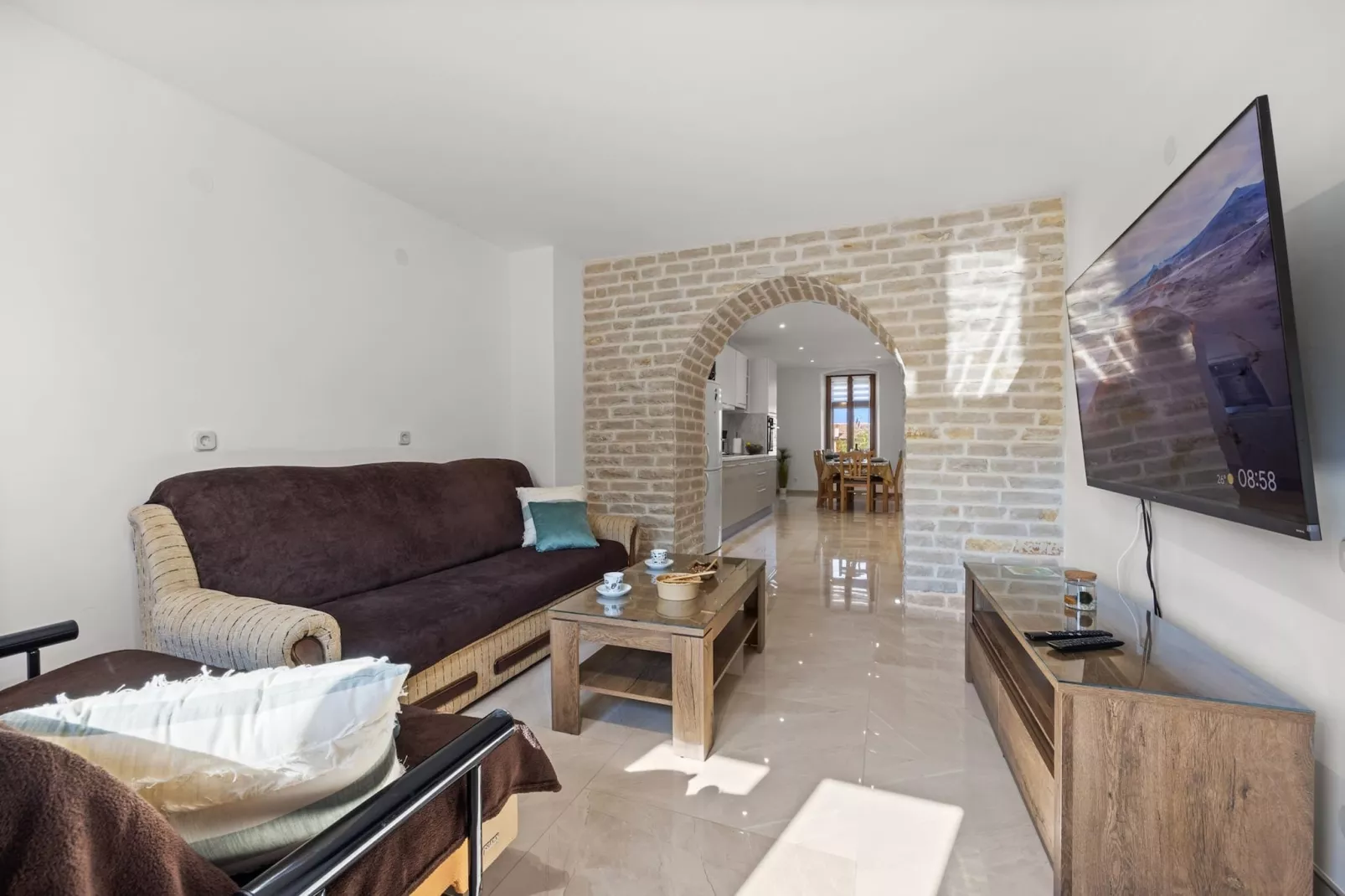 Kristijan & Jelena - Pool, Jacuzzi, Playground - Woonkamer