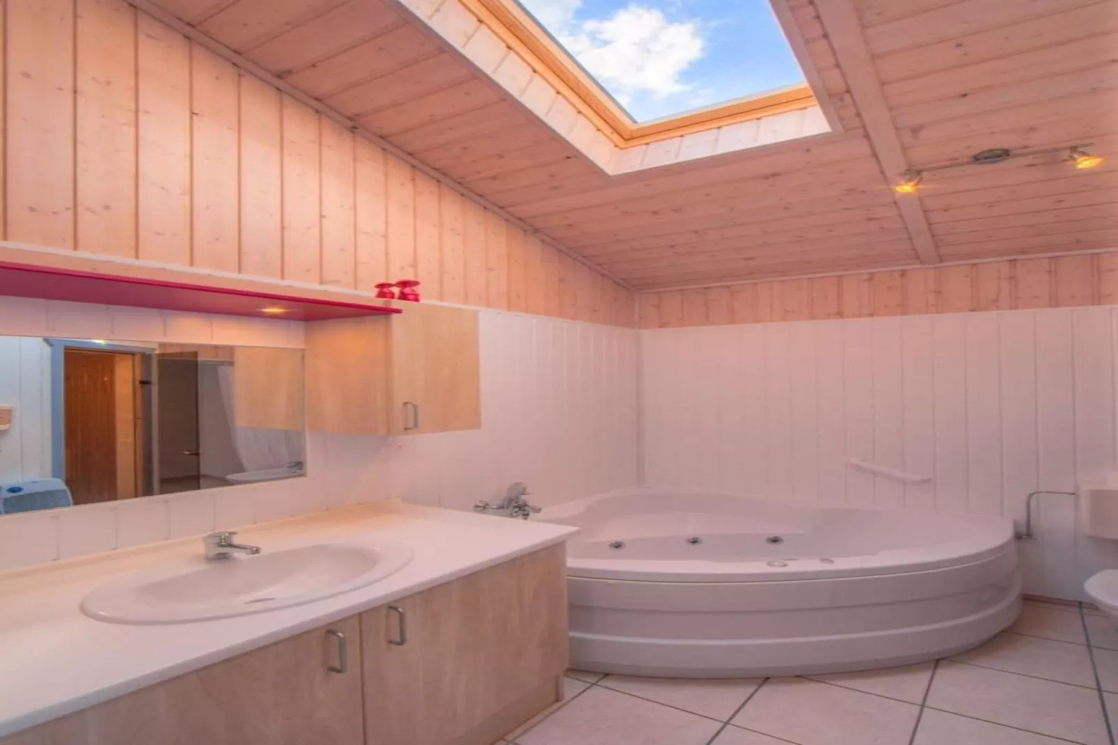 Haubentaucher Classic 81 - Badkamer