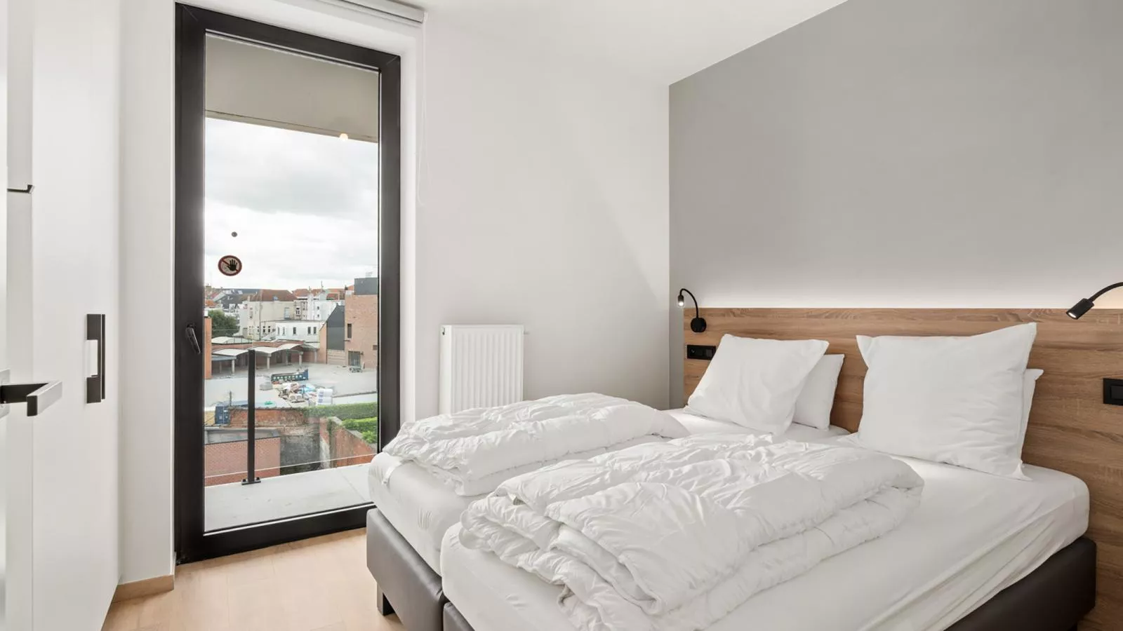 Maple Leaf - 03.02 + garage