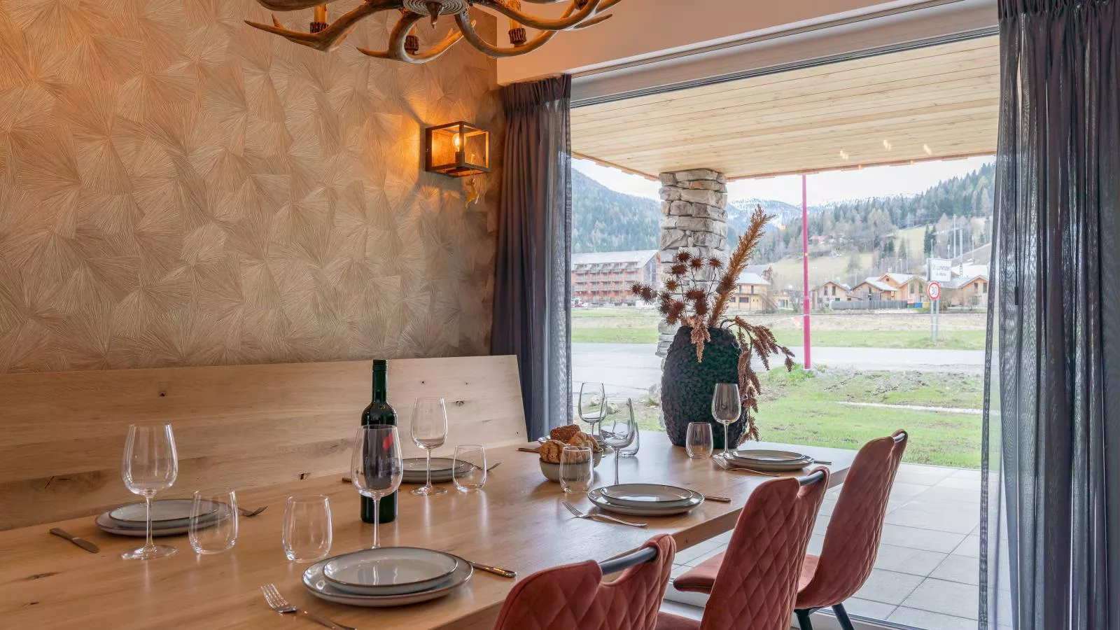 Bergzicht 2B - Eetkamer