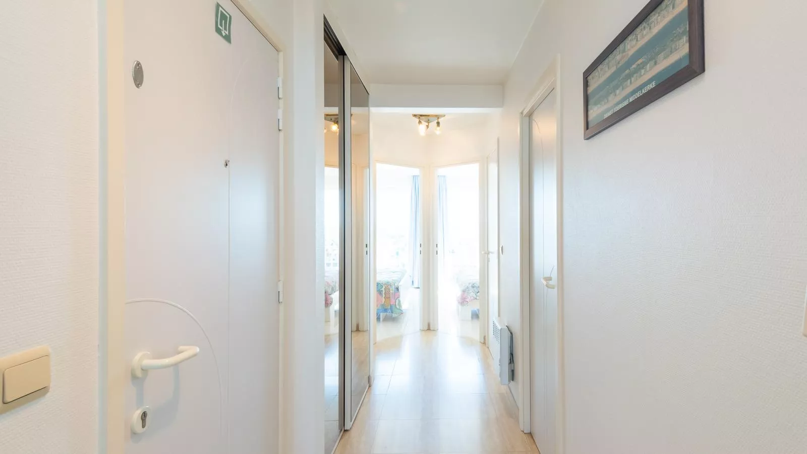 Mistral - 0801 + box 22 (Sunfield)-Hal-ontvangst