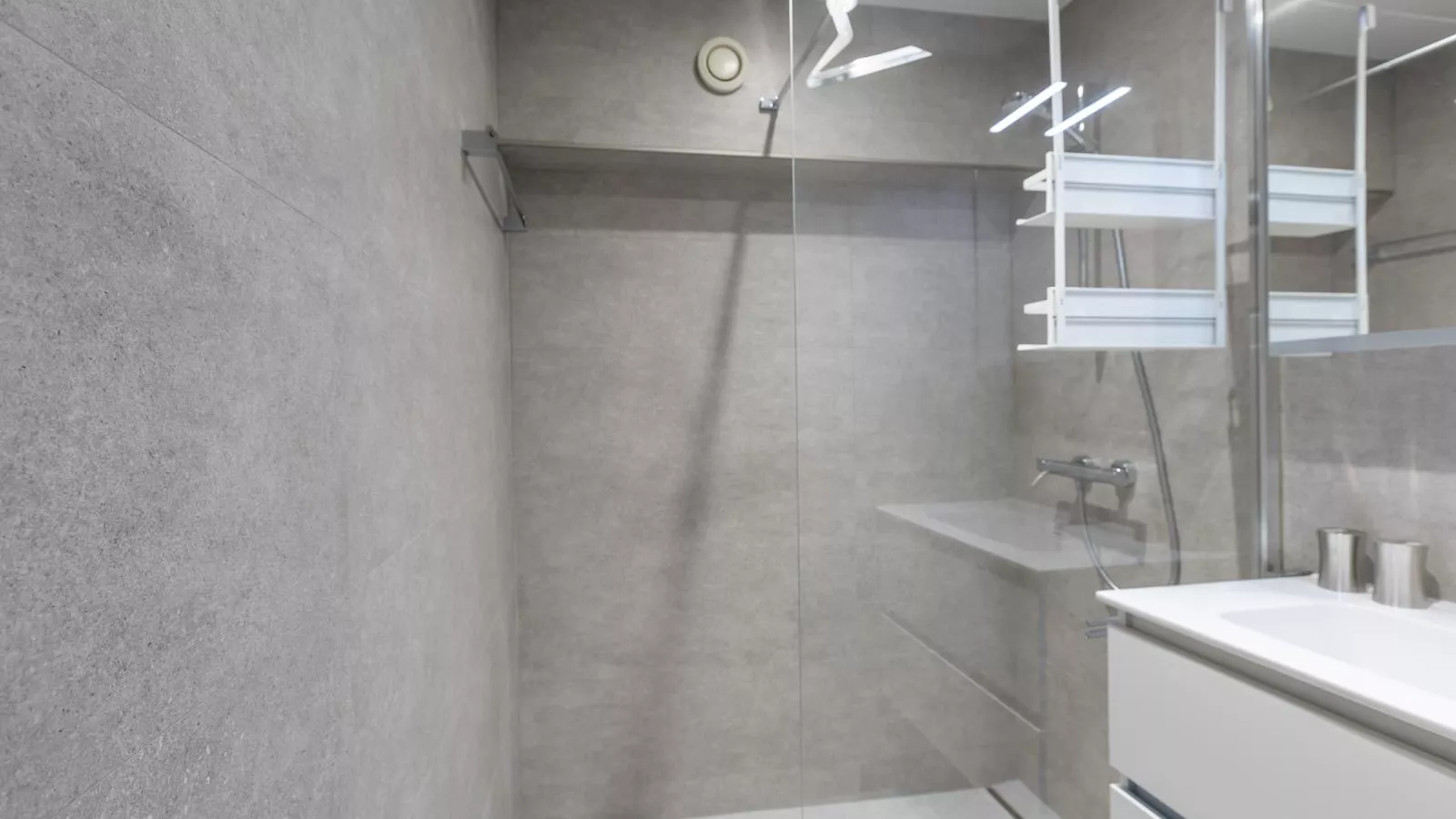 Brisbane II - 0403 + box 59 (Zeegalm)-Badkamer