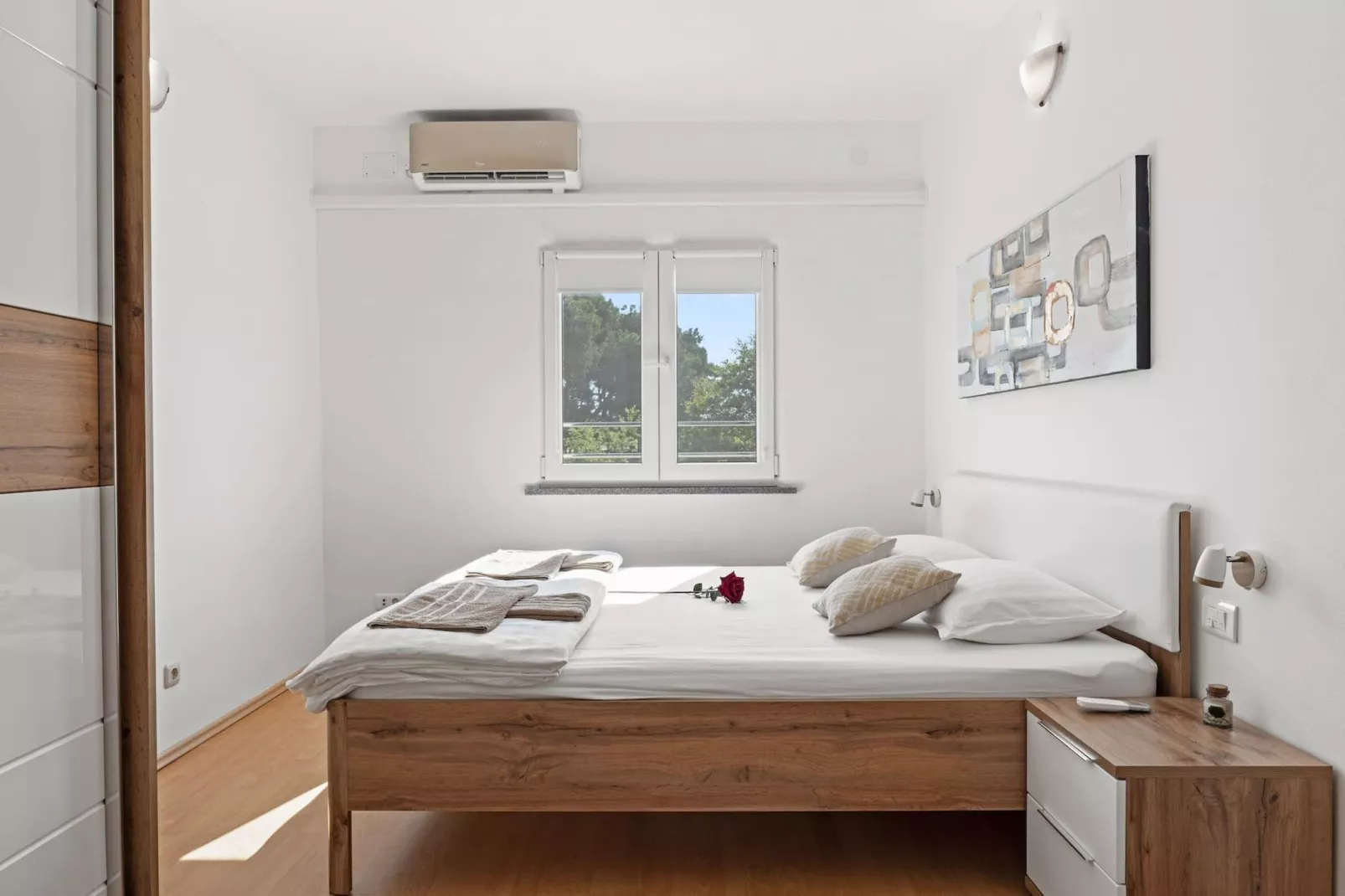 Kristijan & Jelena - Pool, Jacuzzi, Playground - Slaapkamer