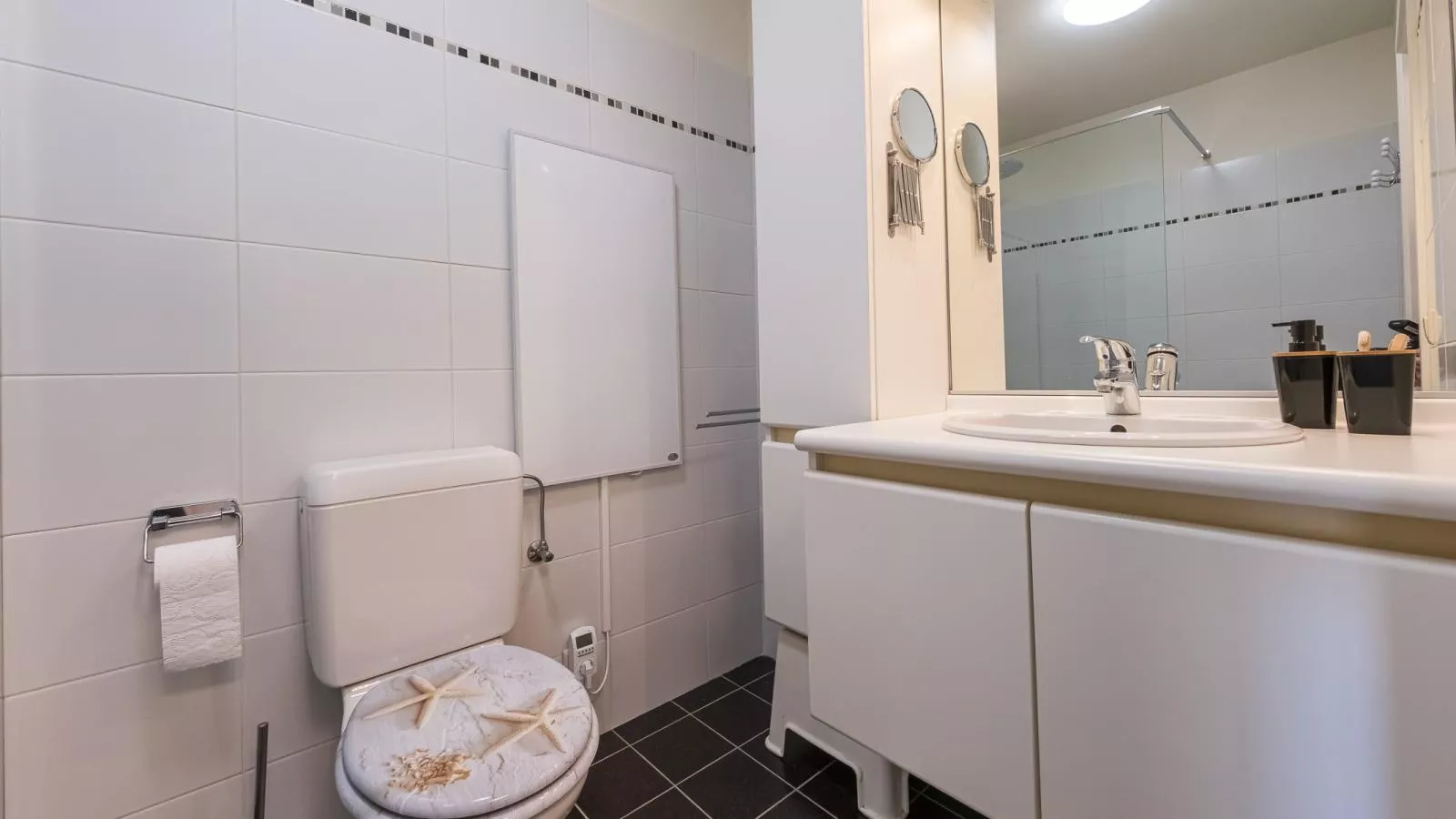 The Classics (Beethoven) - 0003 + park. 10-Badkamer