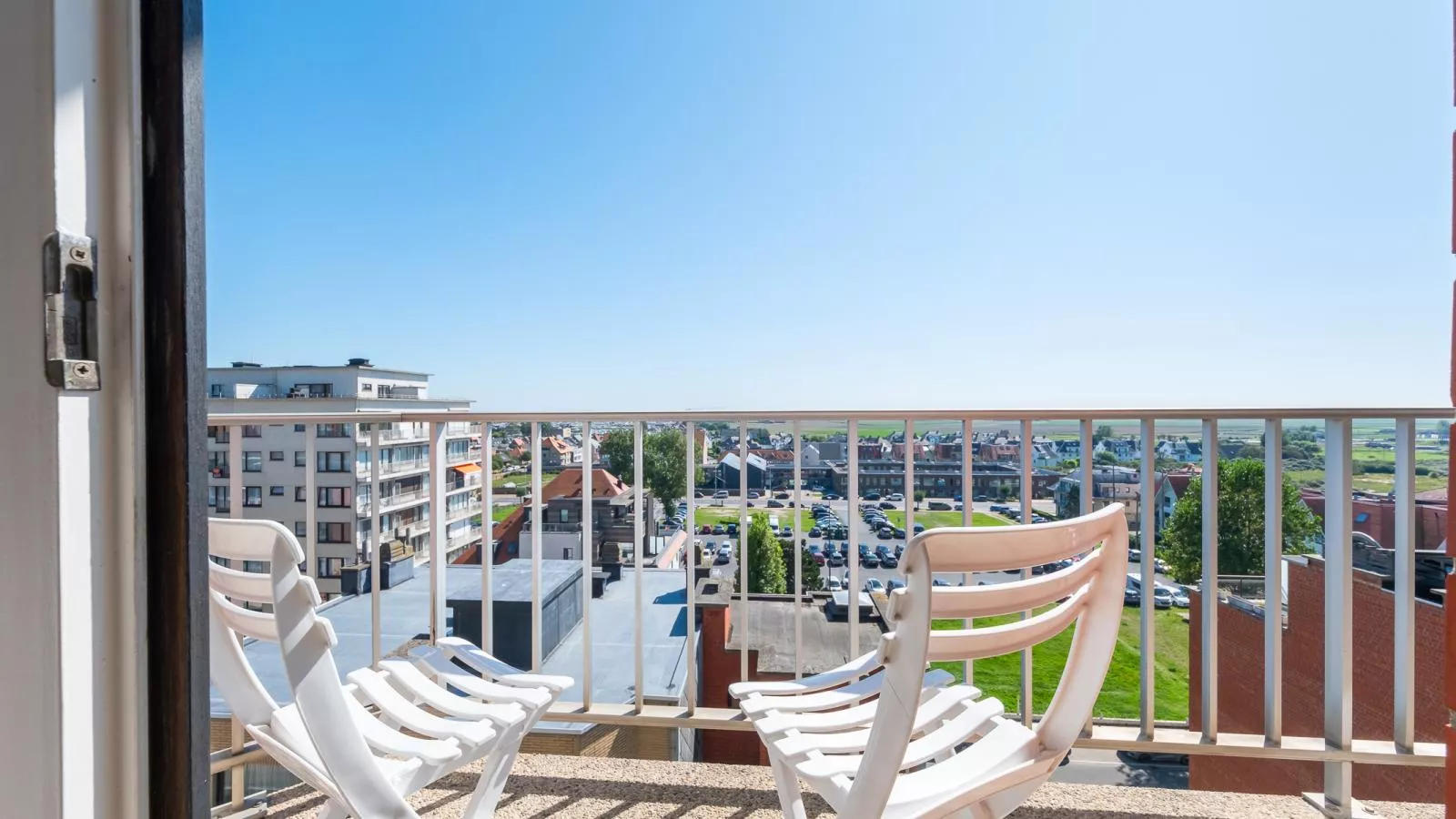 Mistral - 0801 + box 22 (Sunfield)-Terrasbalkon