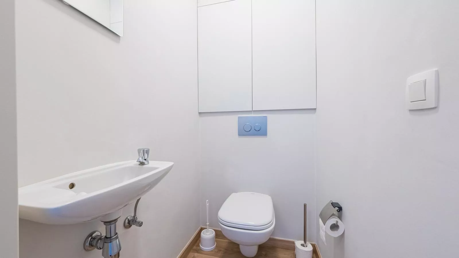 Atlantis I - 0104 + box 14-Binnen