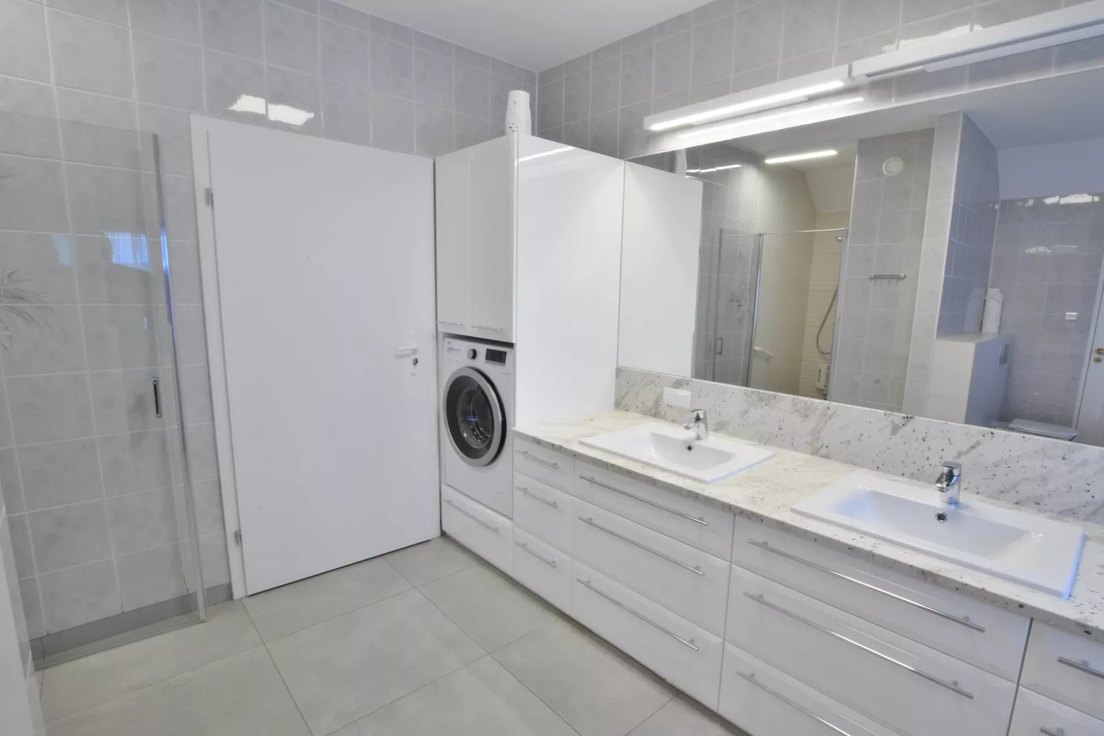 Dom z sauną 150 m2 Ustronie Morskie-Badkamer