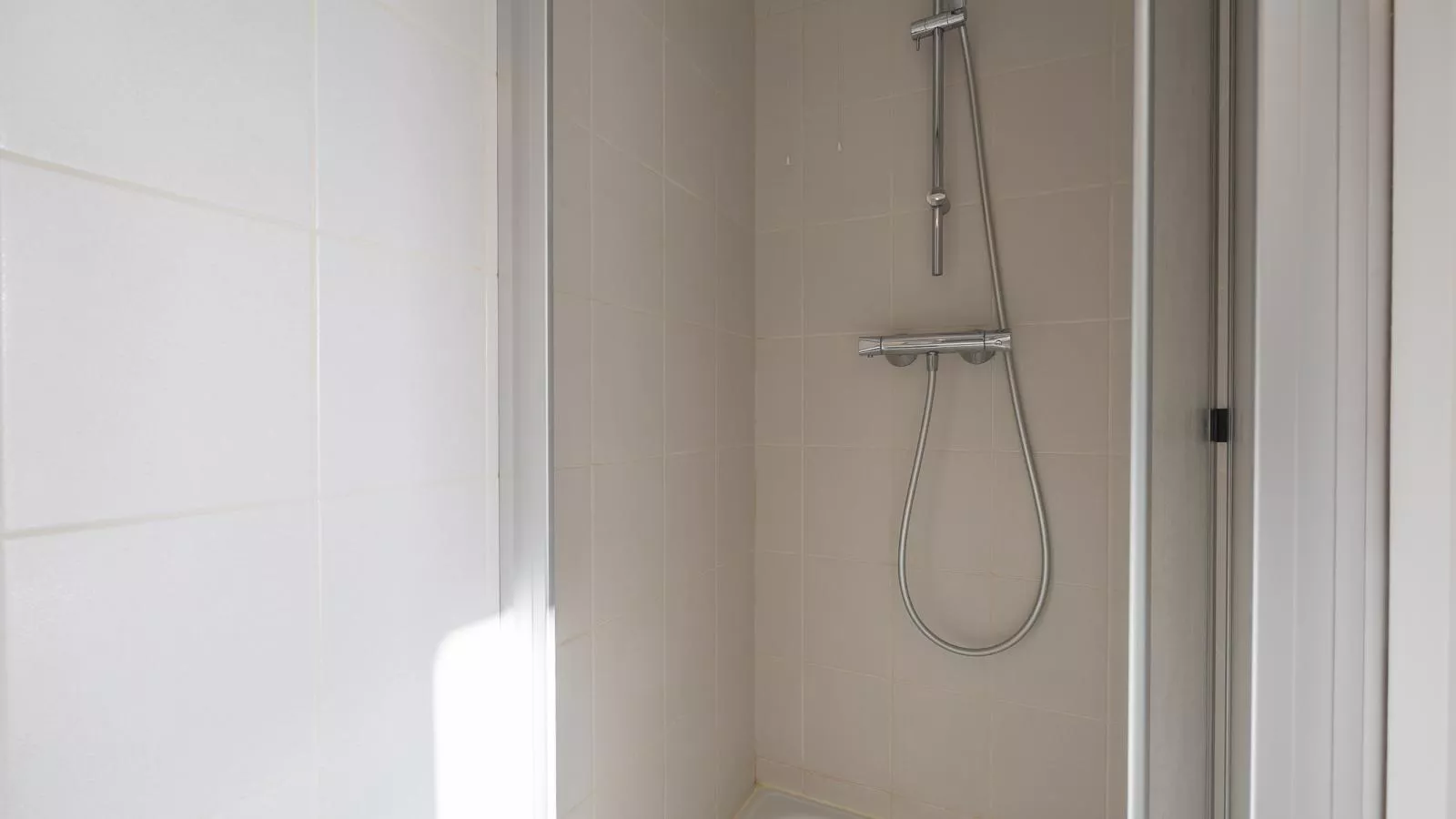 Prestige I - 0702 + box 1-Badkamer