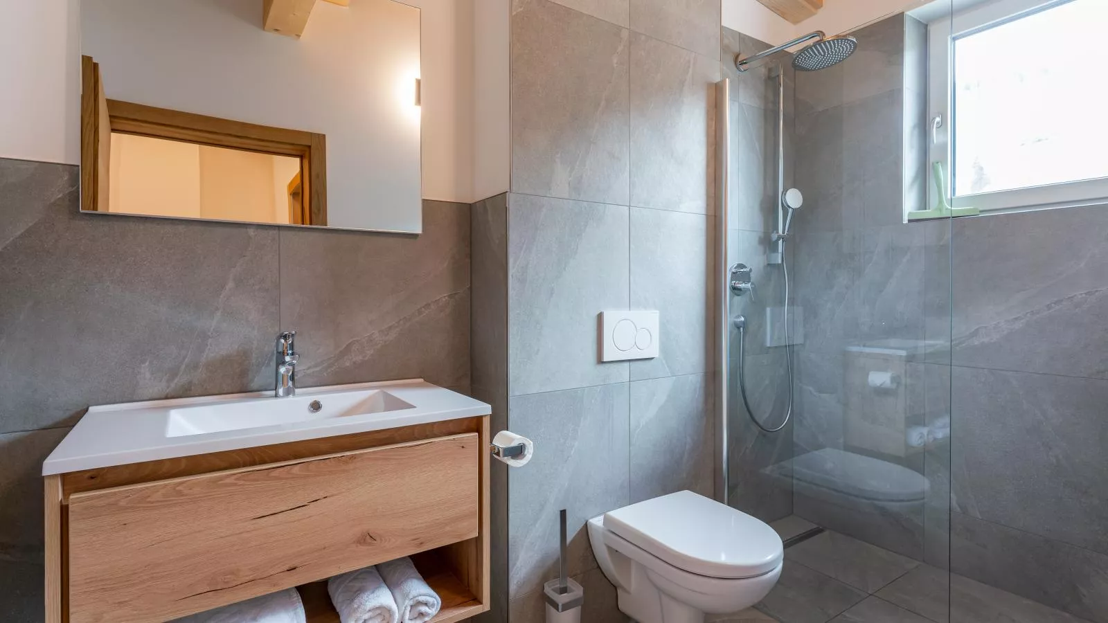 Bergzicht 2B - Badkamer