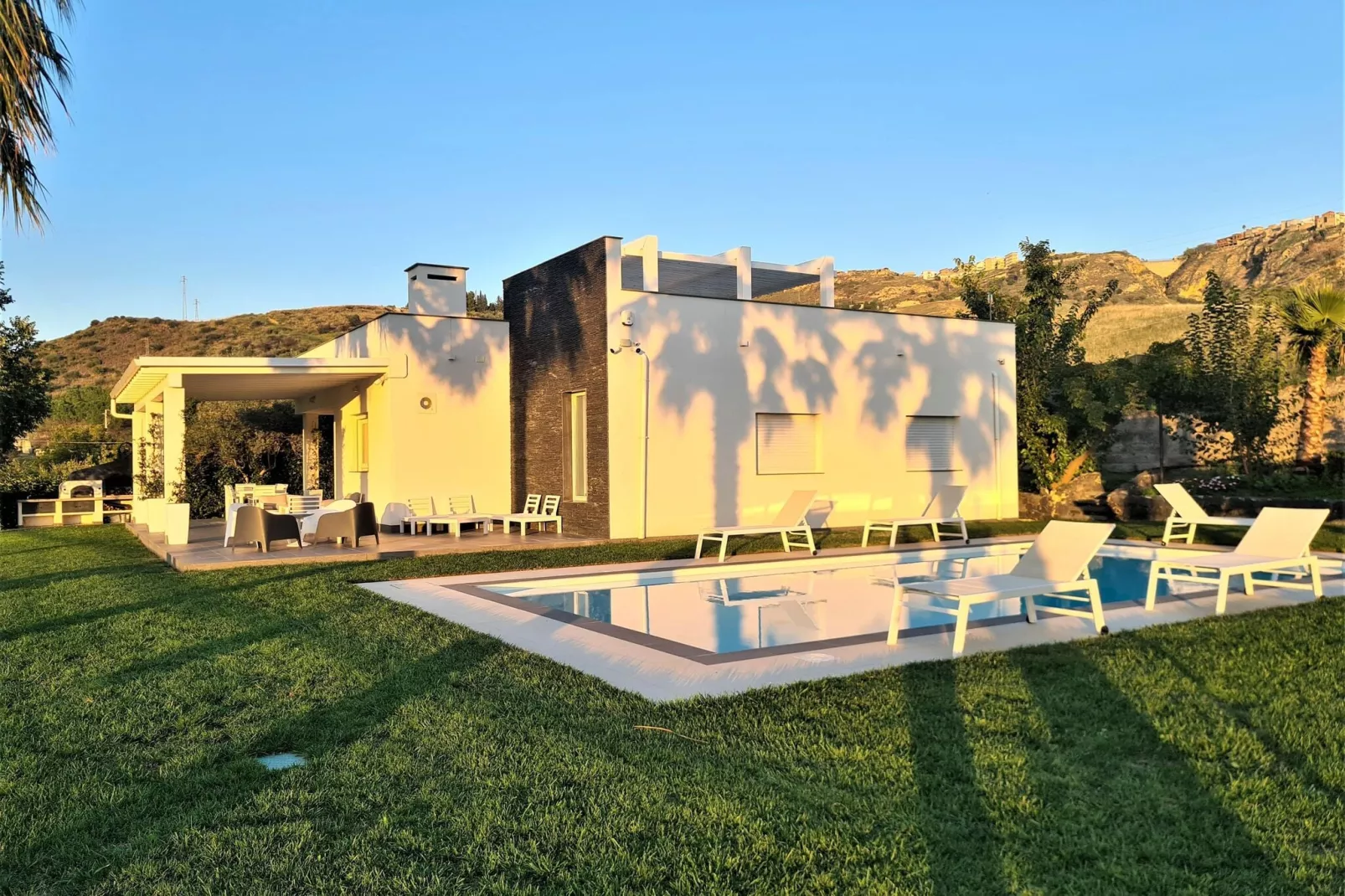 Villa Leonforte-Buitenkant zomer