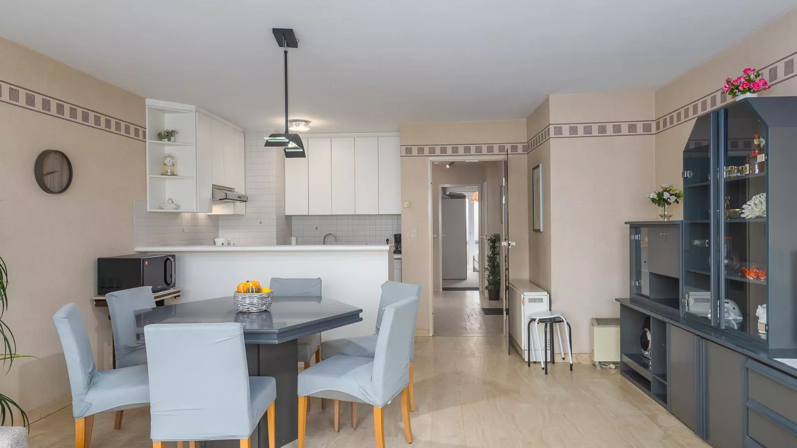 Espace II - 0102 + box 2 (Magnum)-Woonkamer