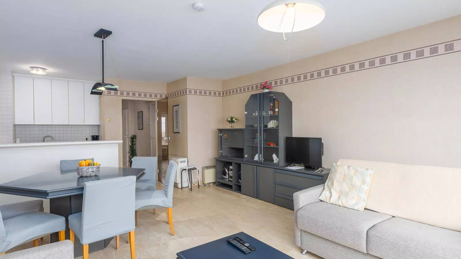 Espace II - 0102 + box 2 (Magnum)-Woonkamer