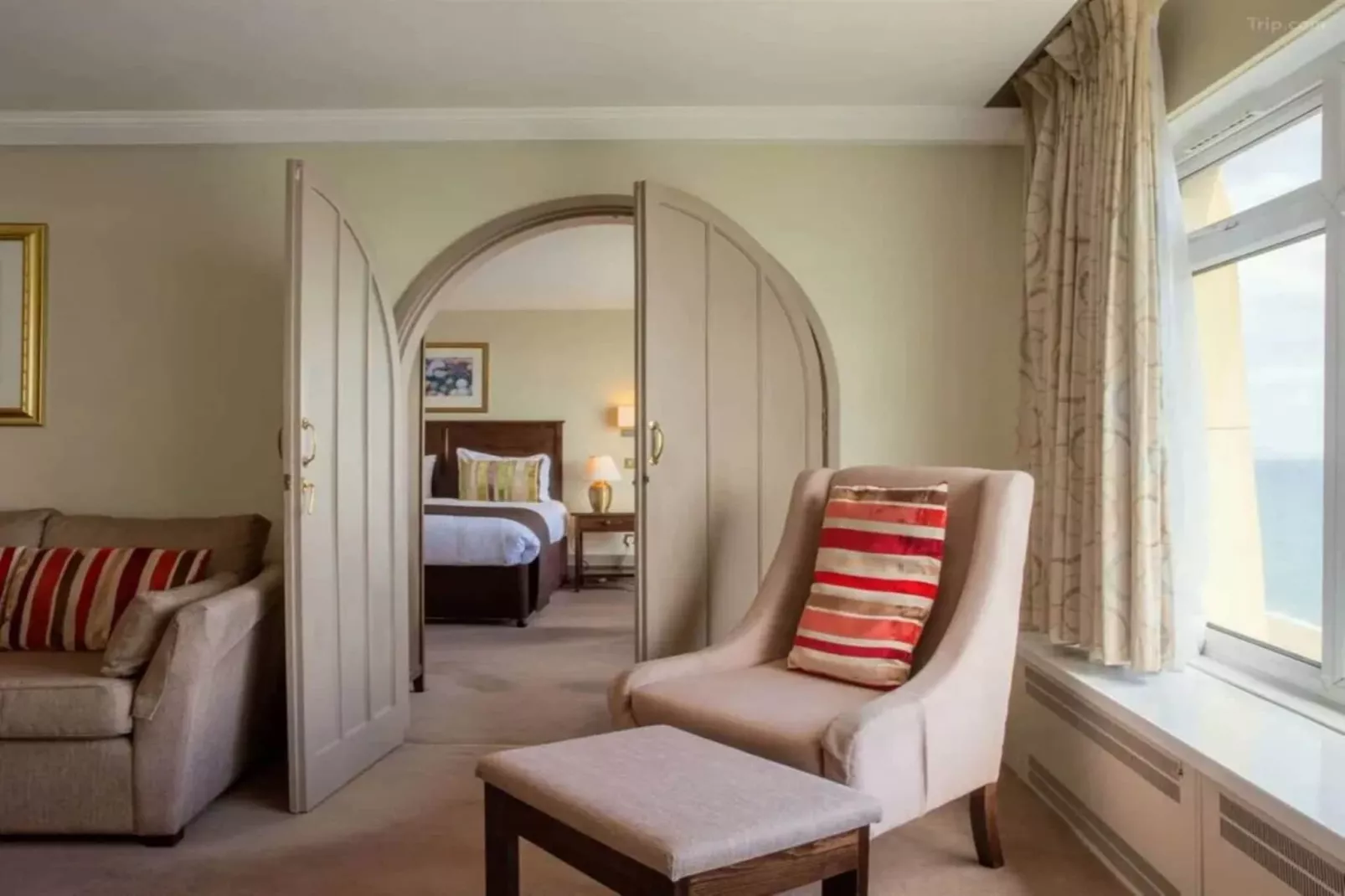 Superior Feature w\/ View-Slaapkamer