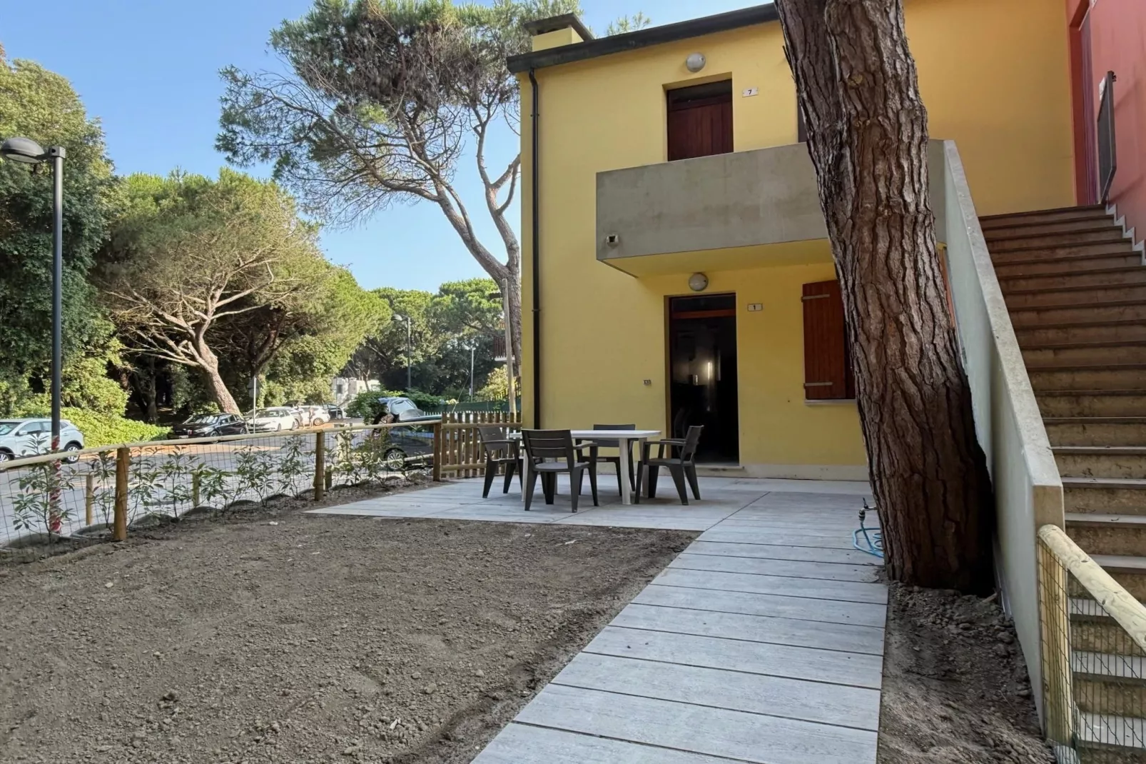 Germana trilo – 1 -Buitenkant zomer