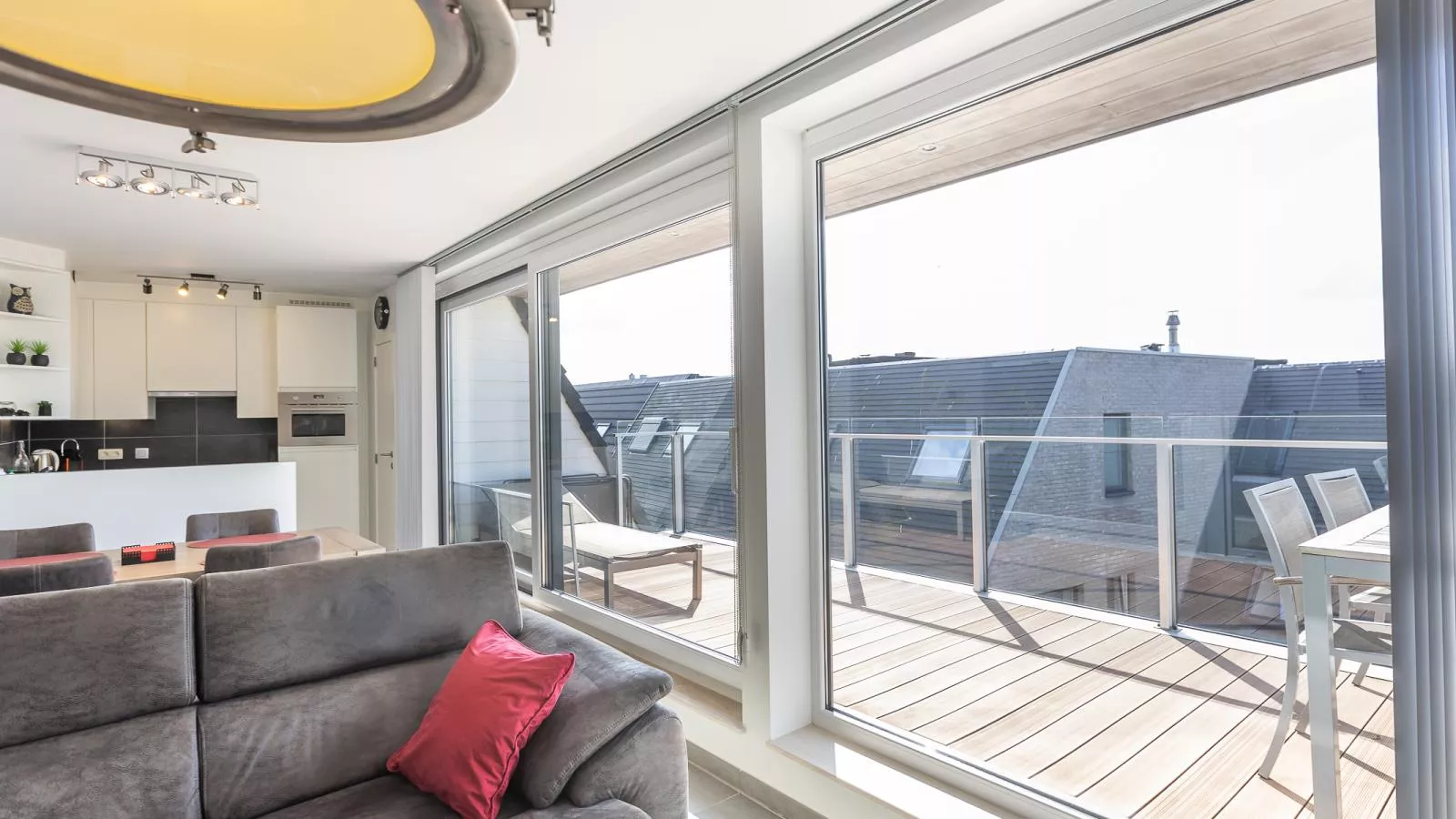 Emily - 0401 + park.-Woonkamer