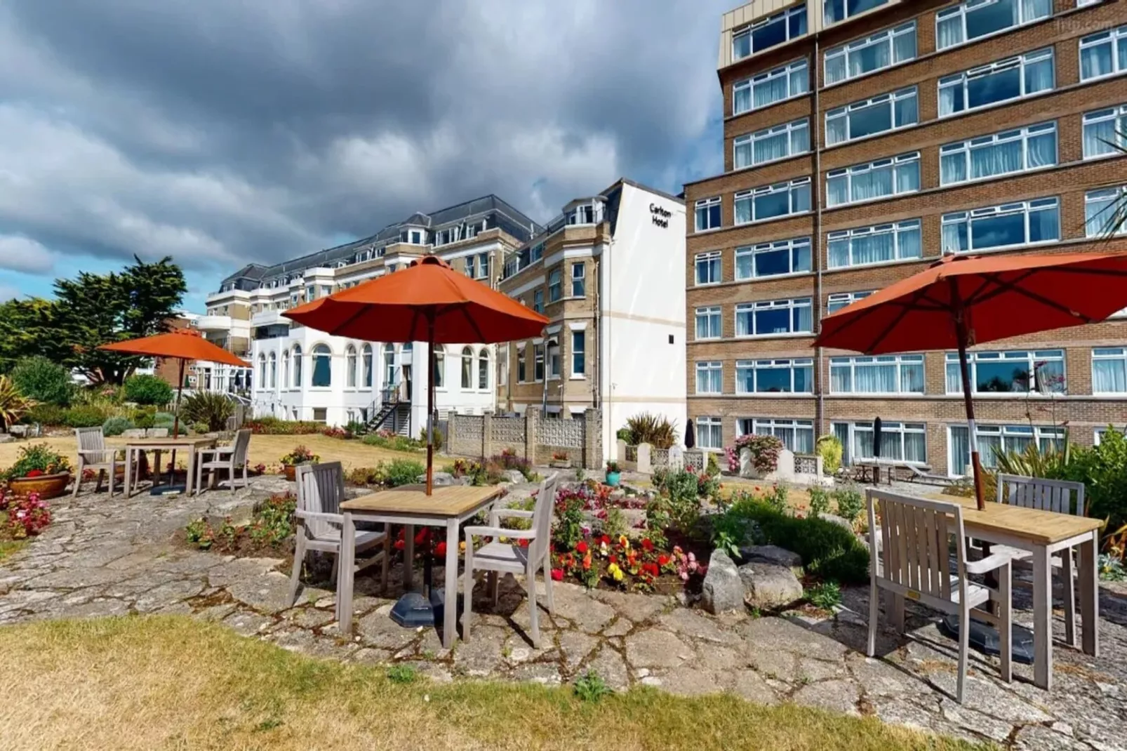 Classic Single Room-Buitenkant zomer