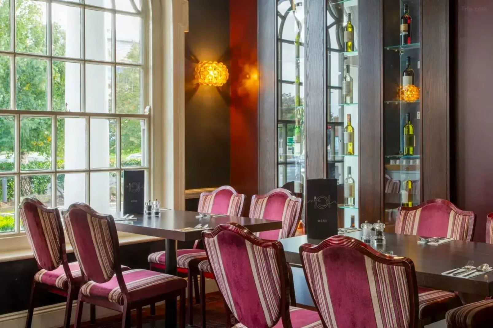 Classic Twin Room-Eetkamer