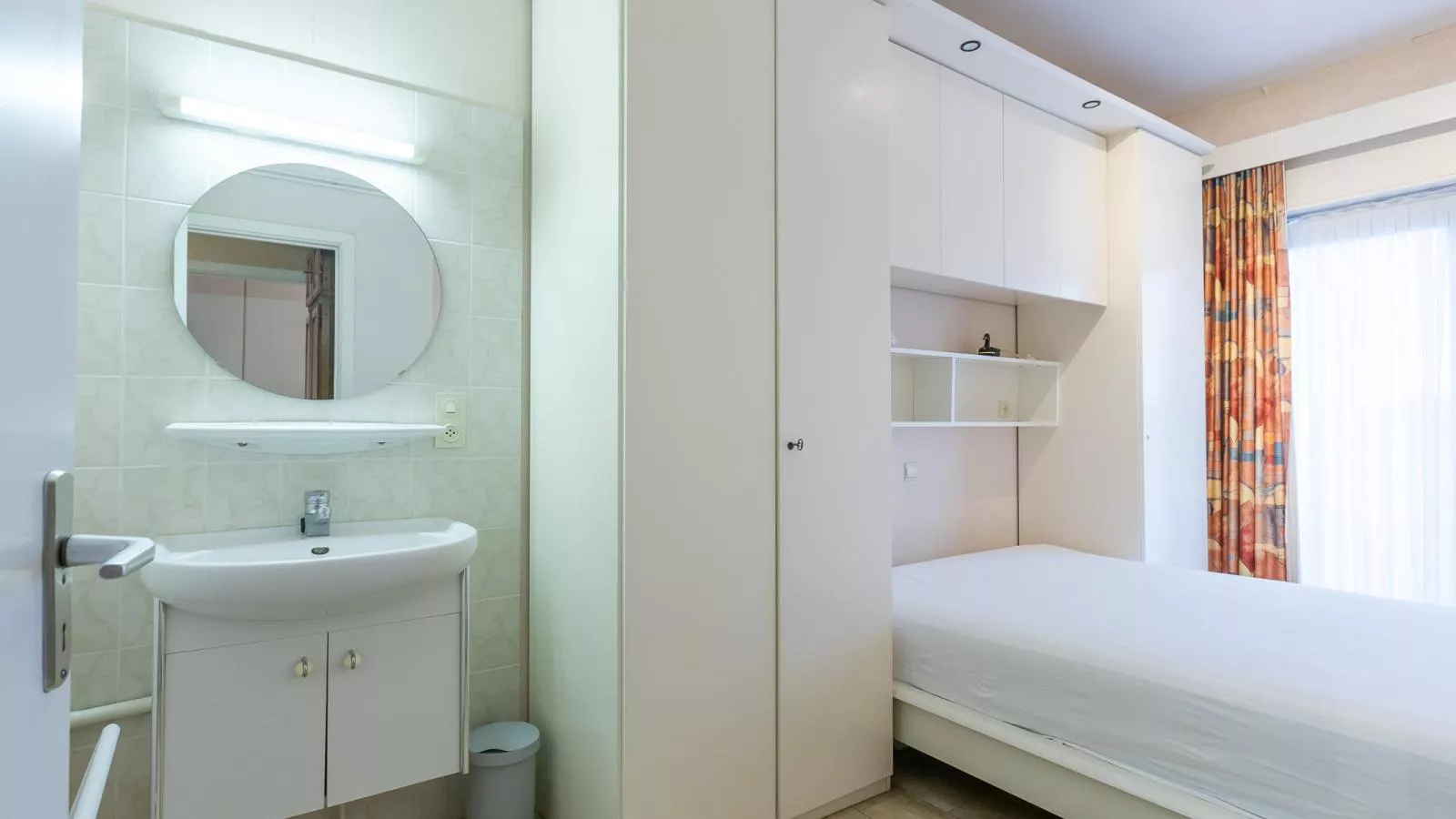 Sun Beach - 0001 + box 82 (Green Garden)-Slaapkamer