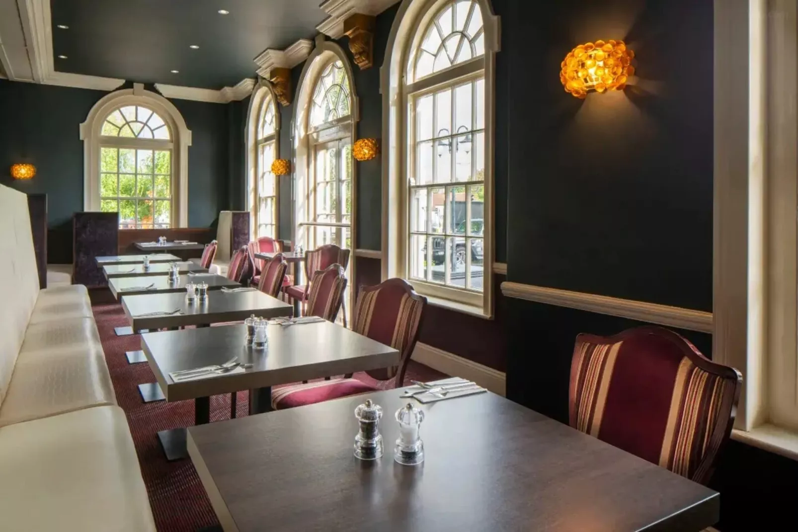 Classic Twin Room-Eetkamer