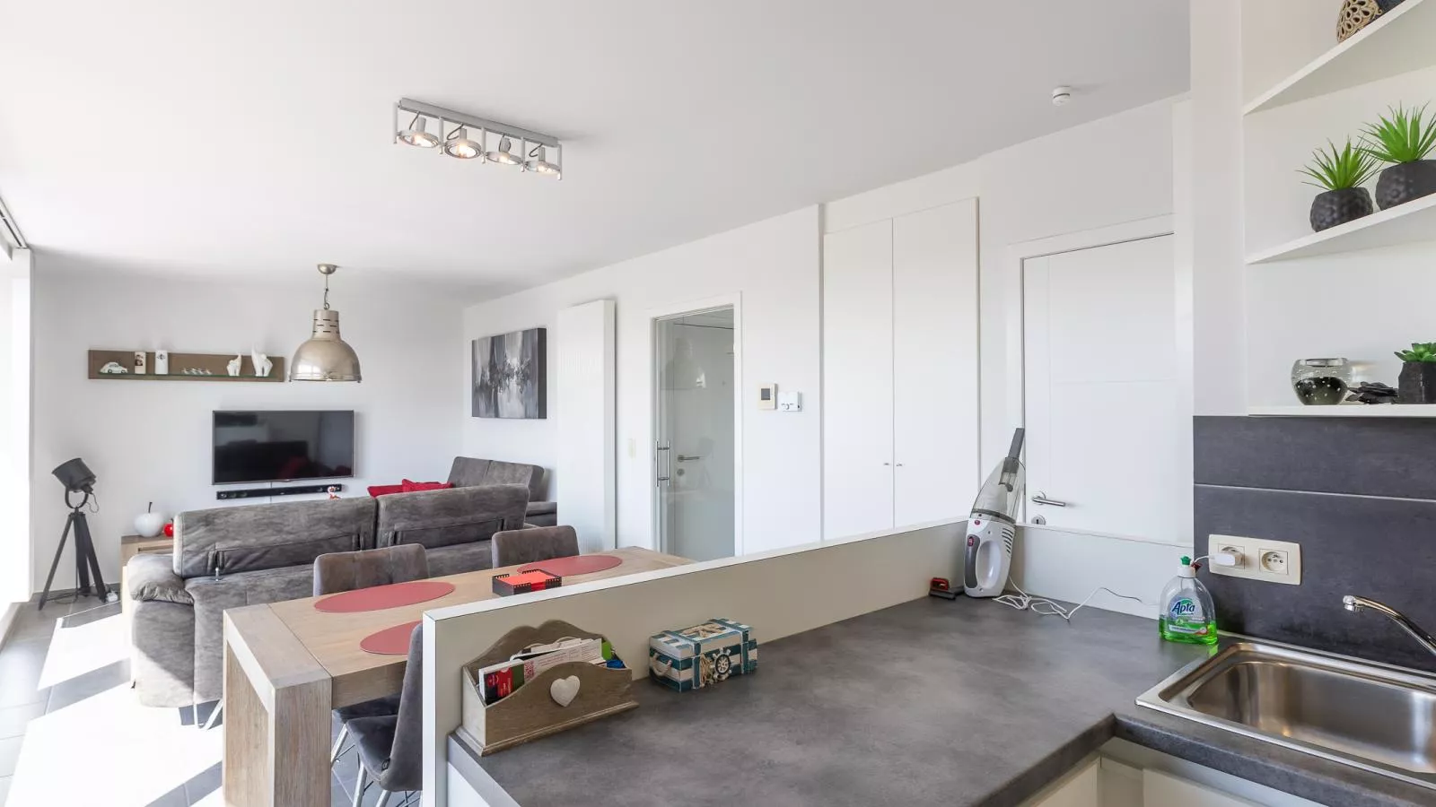 Emily - 0401 + park.-Keuken