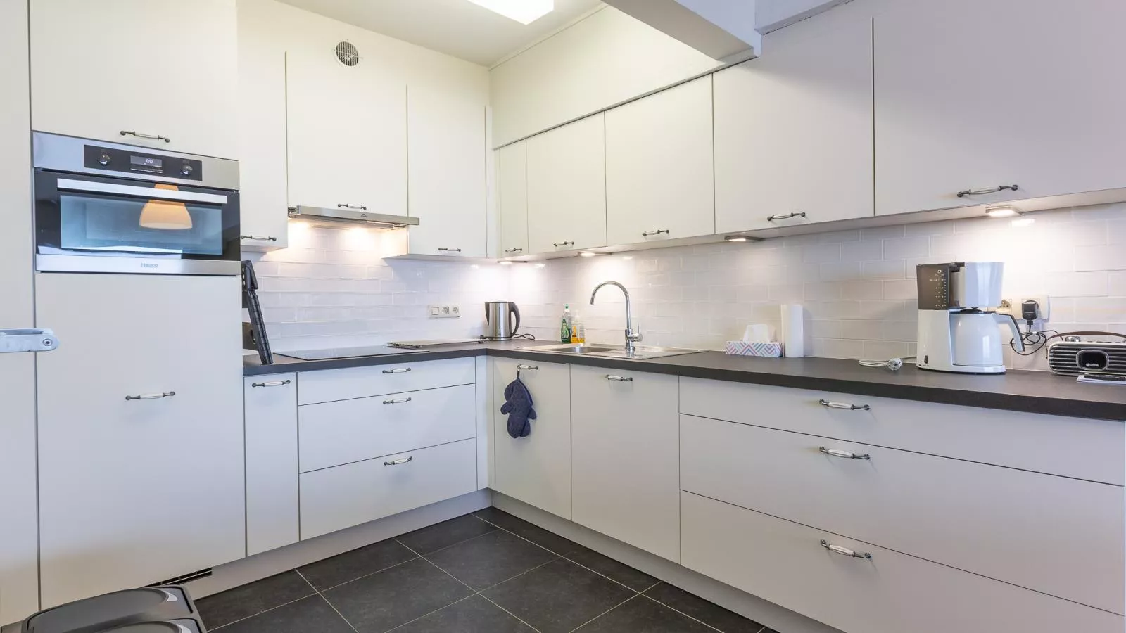 Sydney - 0902 + park. KTY250-Keuken