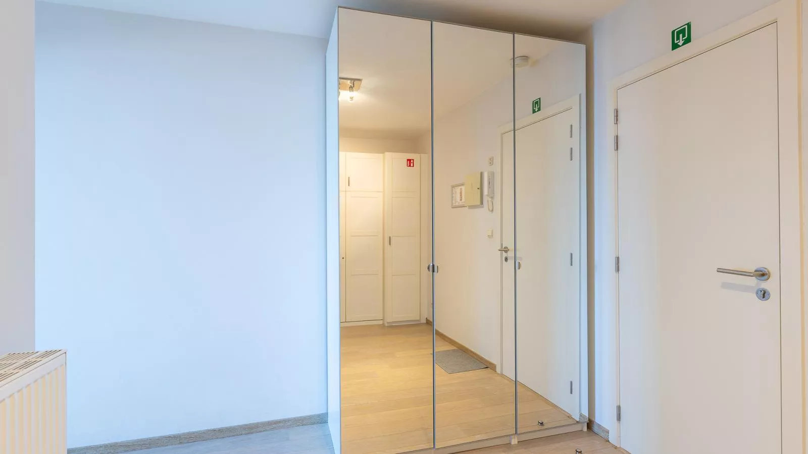 Romanza - 0405 + park.38-Hal-ontvangst