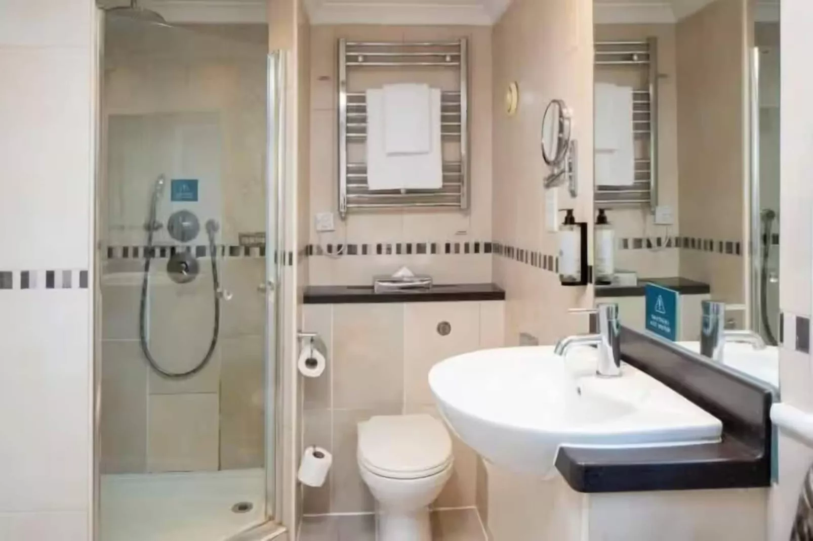 Executive Double Room-Badkamer