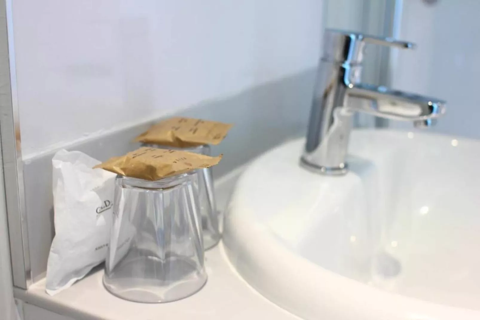 Standard Twin Room-Badkamer