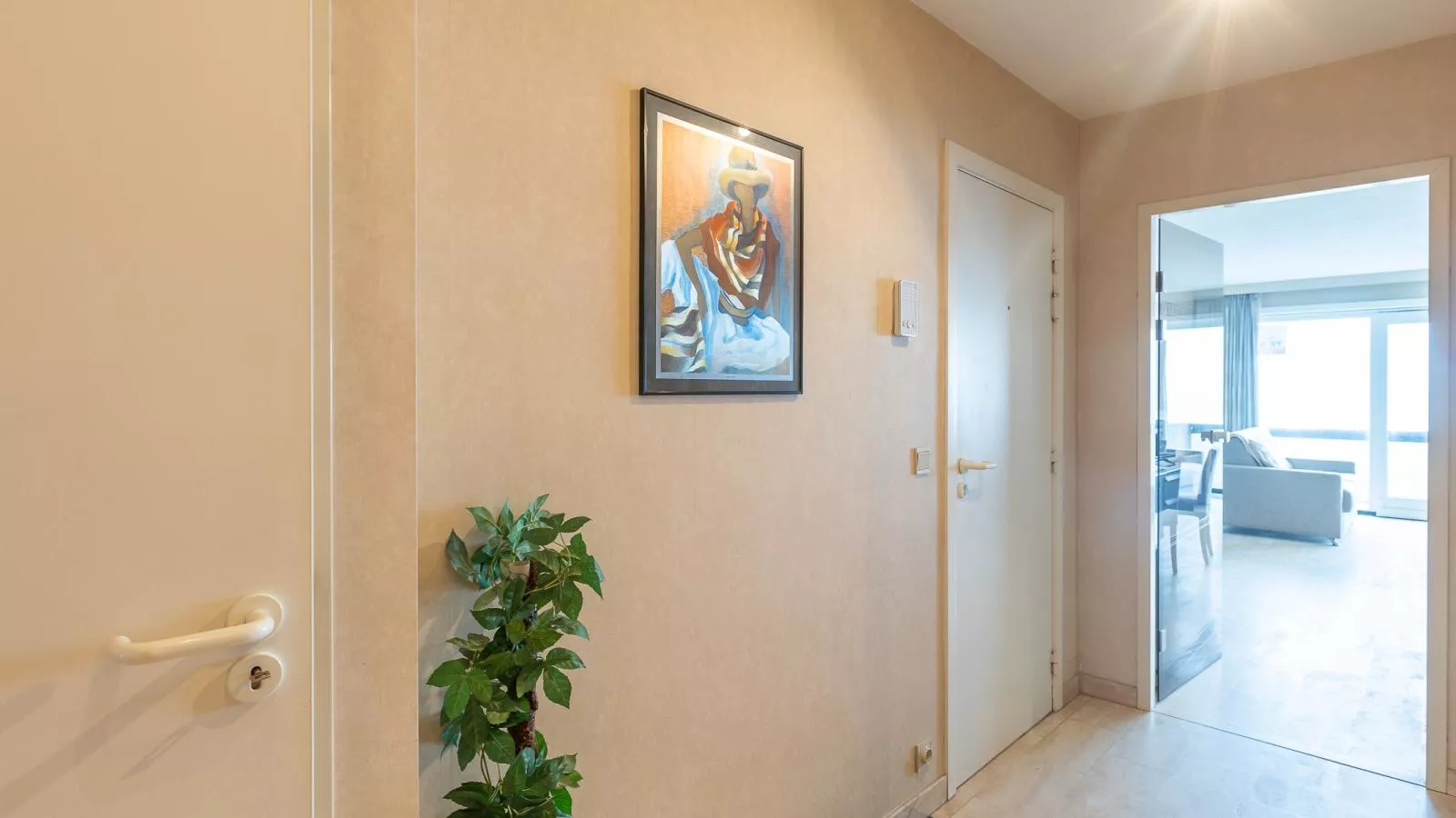 Espace II - 0102 + box 2 (Magnum)-Hal-ontvangst