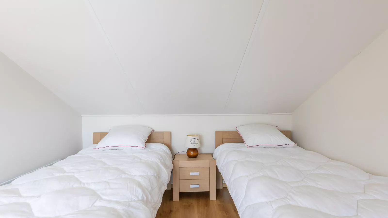 Zee & Polder - Huis 31 + park. 31-Slaapkamer