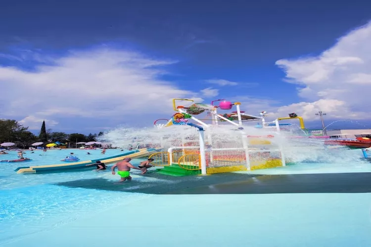 Sisan Family Resort Cisano di Bardolino - App 5 pax-Zwembad