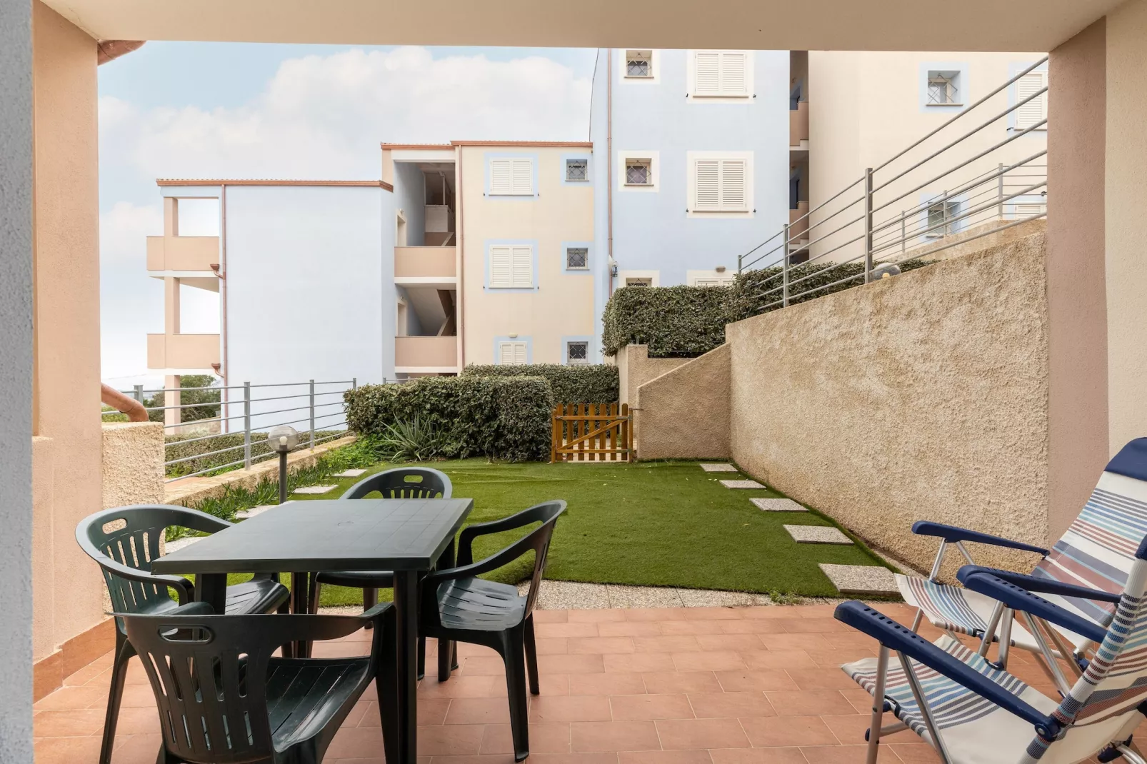 BILO BADESI CON PISCINA - Terrasbalkon