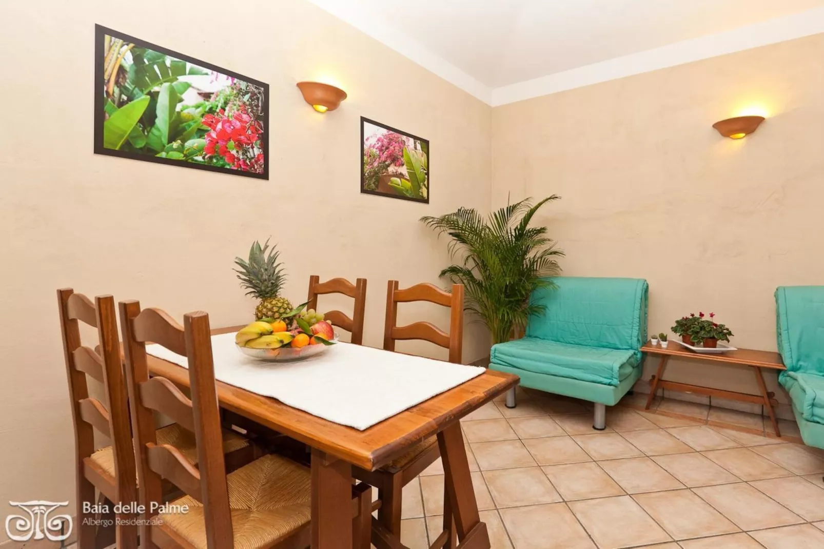 BAIA DELLE PALME-Bilo 4 - Eetkamer